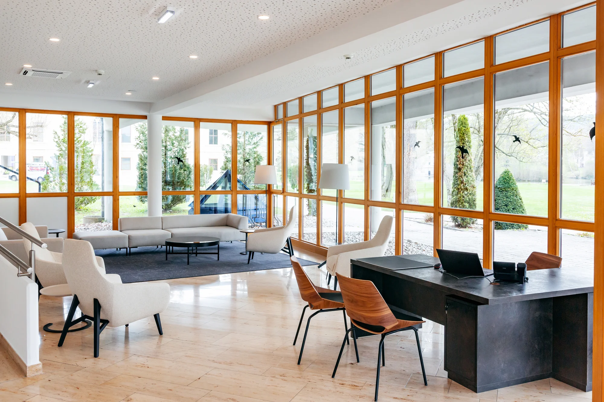 Gutensteinské Alpy: 4* zámecký hotel se snídaní či polopenzí a wellness o rozloze 400 m²