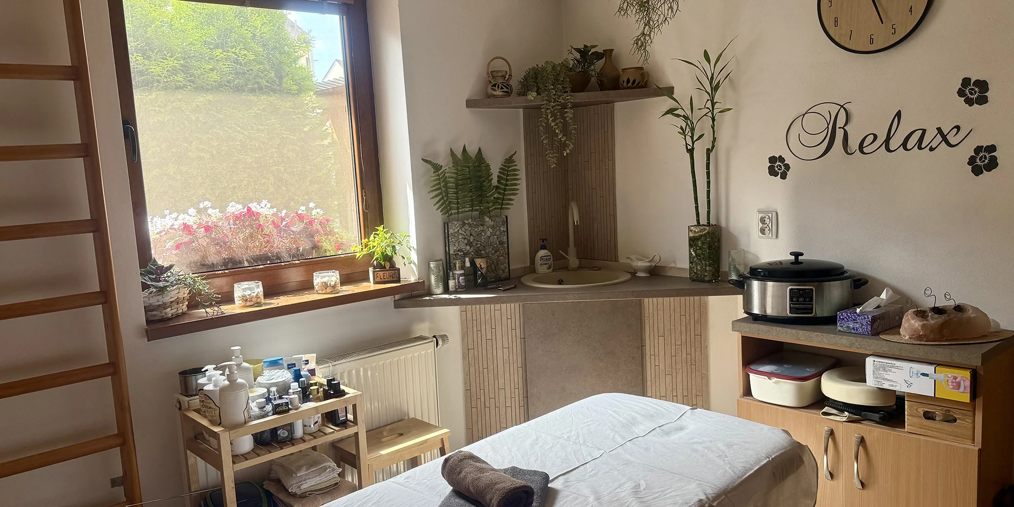 30-60 minut hýčkání: relaxační kávová i ovocná masáž vč. peelingu či zábalu