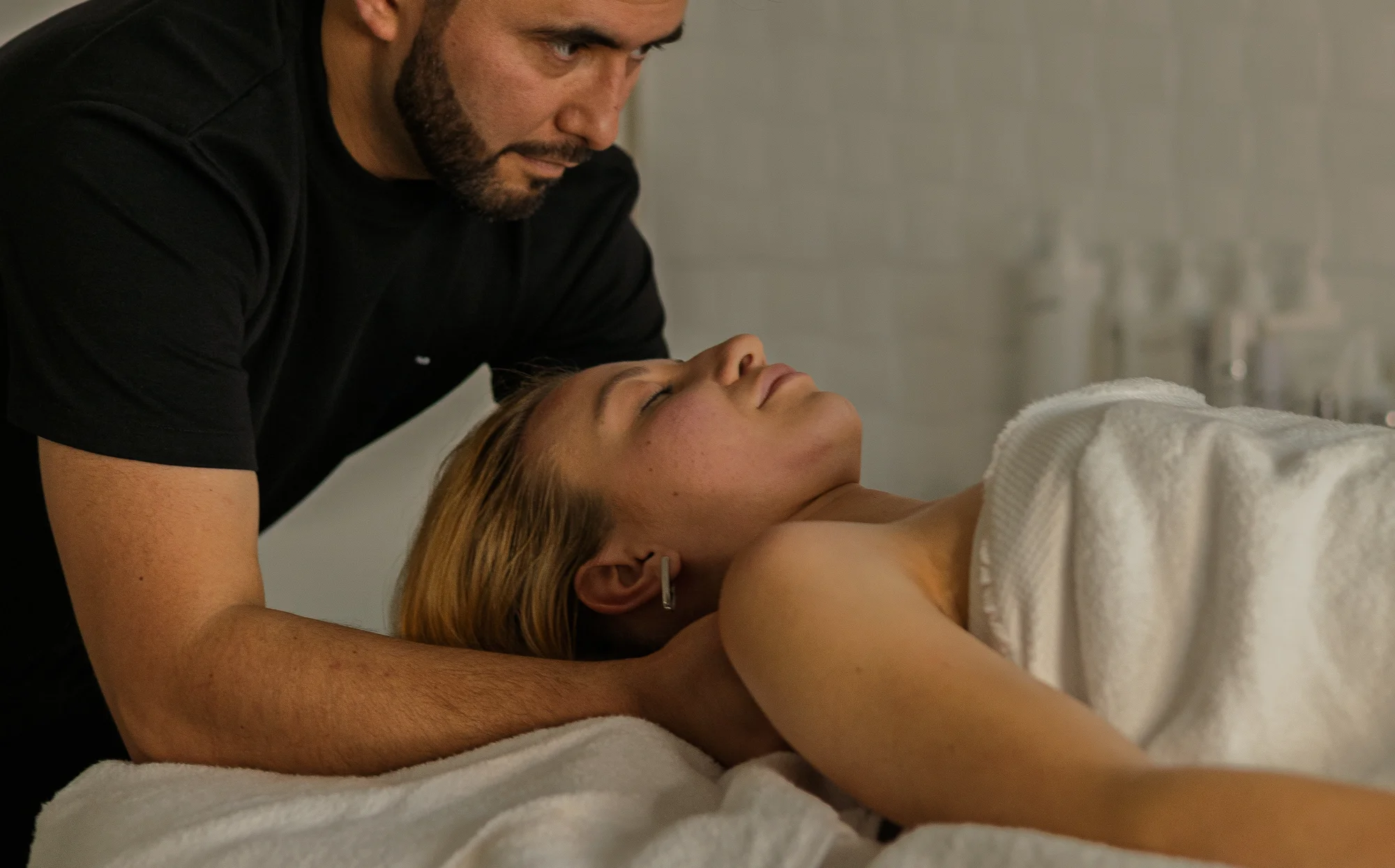 Relax a harmonie na 60 až 120 minut: masáž obličeje, nohou, zad i celého těla