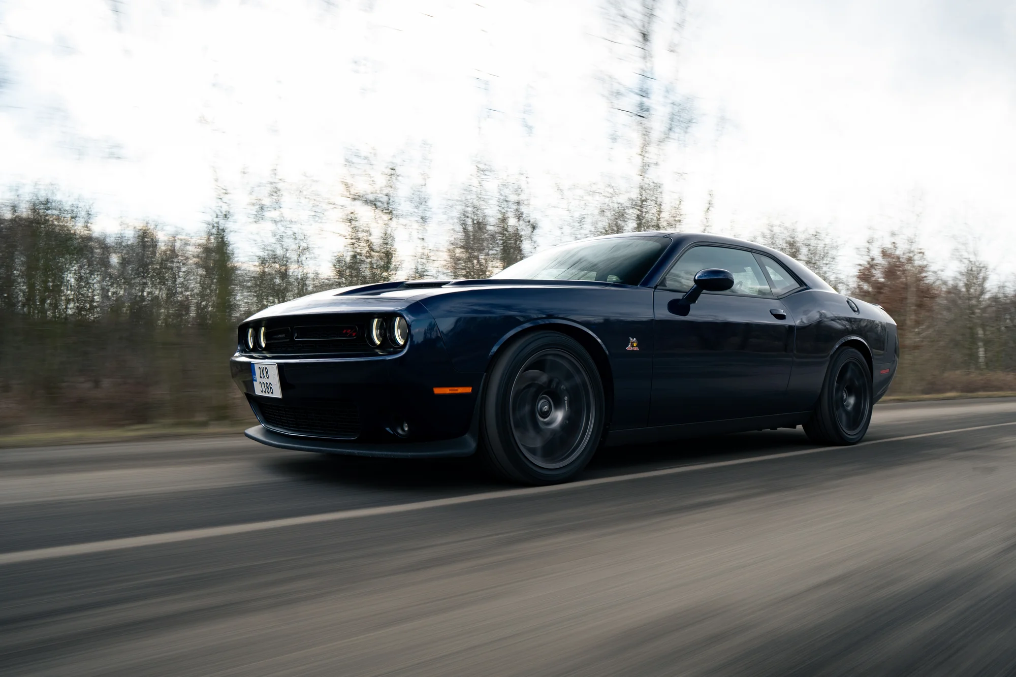 Zážitek v americkém Dodge Challenger 6,4 l Scat Pack: spolujízda i řízení