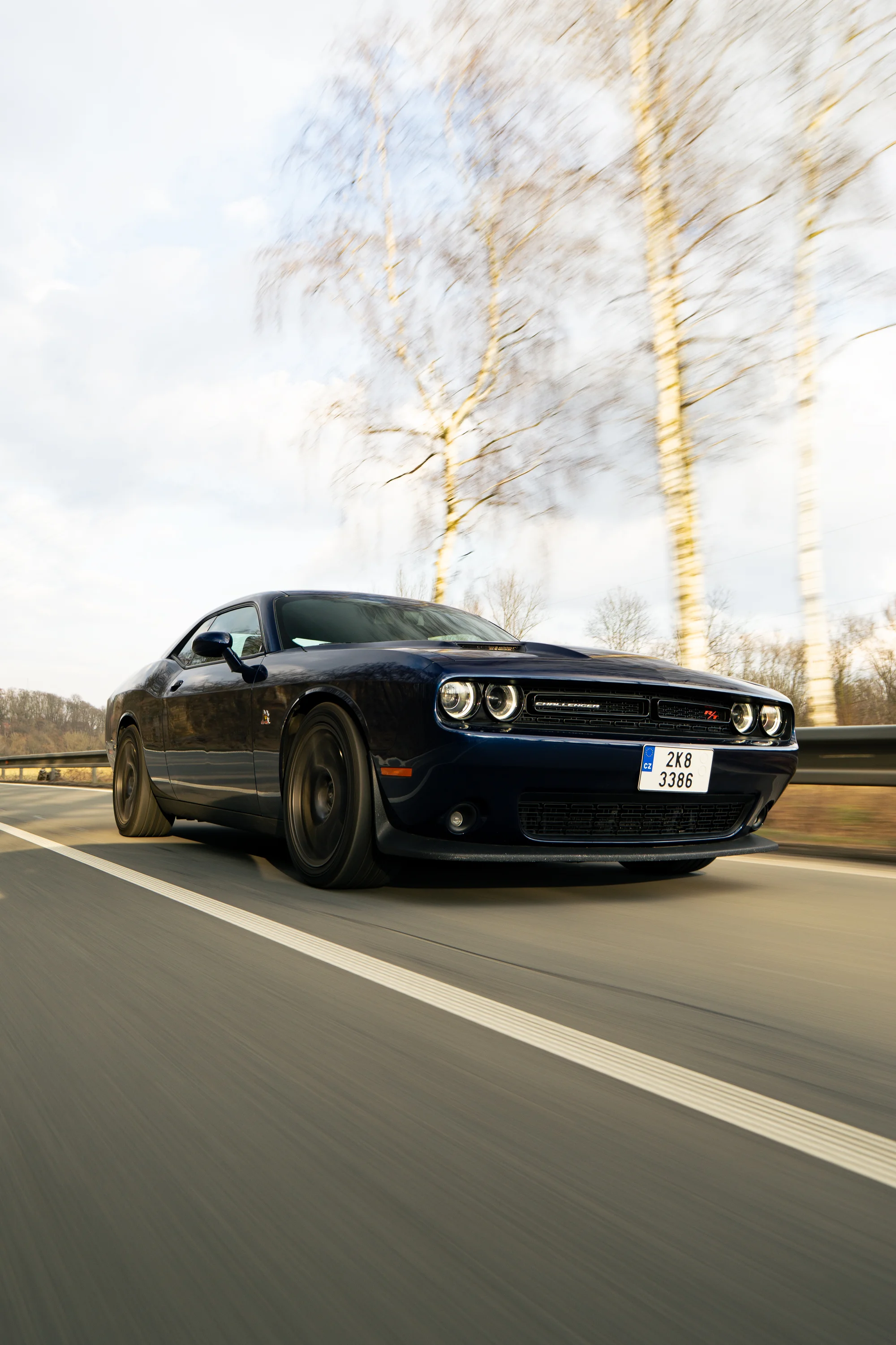 Zážitek v americkém Dodge Challenger 6,4 l Scat Pack: spolujízda i řízení