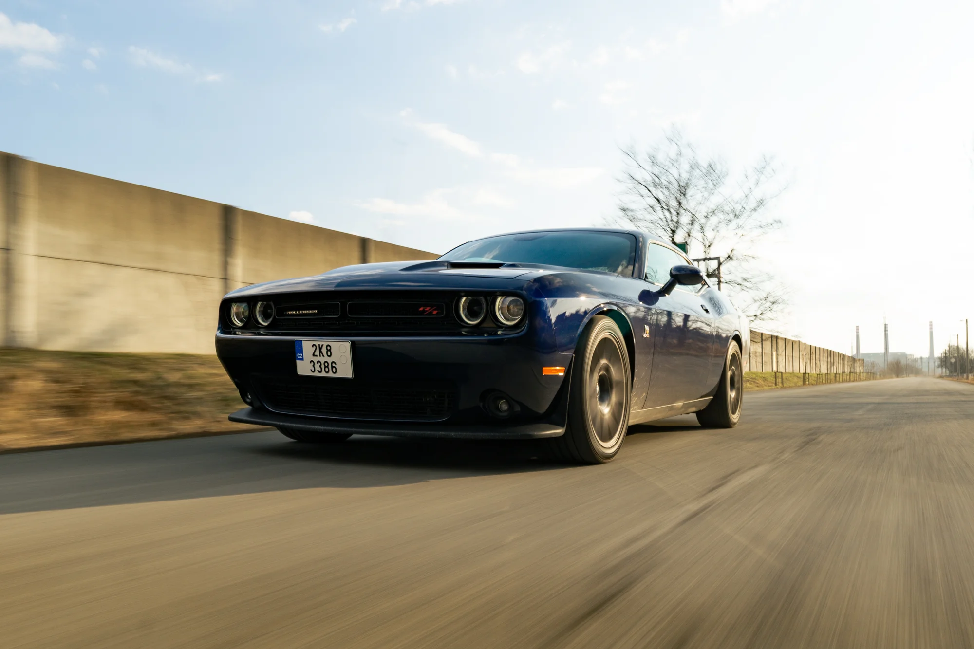 Zážitek v americkém Dodge Challenger 6,4 l Scat Pack: spolujízda i řízení