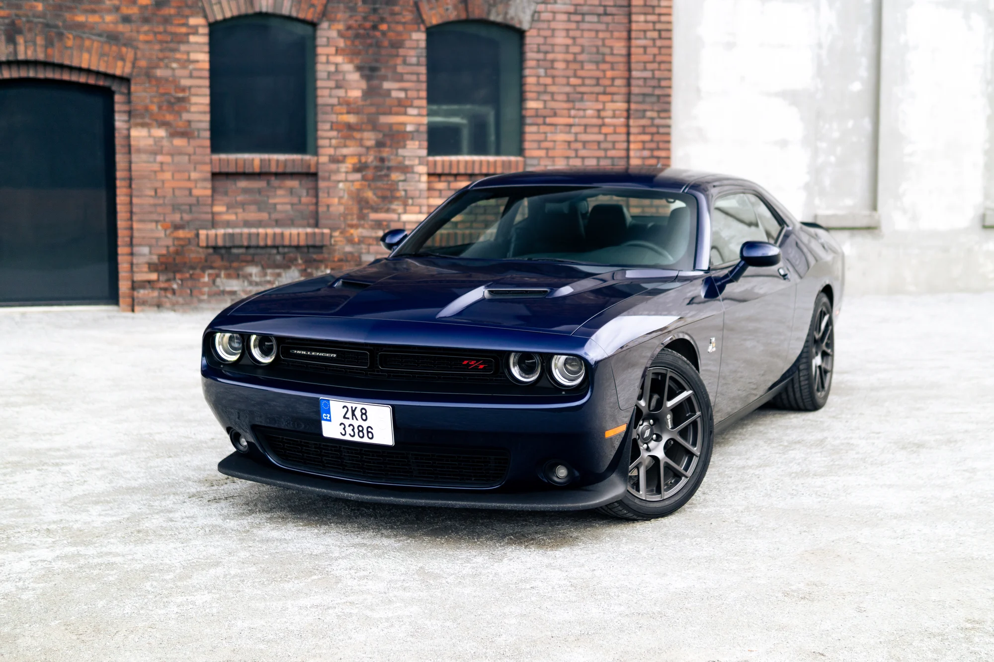 Zážitek v americkém Dodge Challenger 6,4 l Scat Pack: spolujízda i řízení