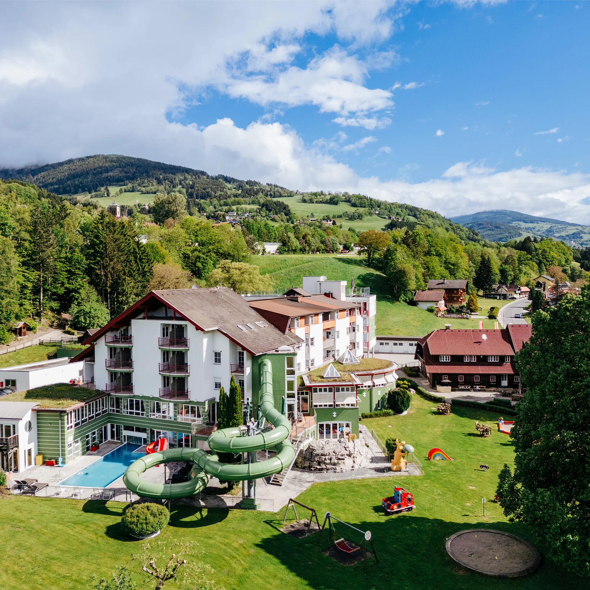 Korutany: 4* rodinný hotel s all inclusive light a wellness, vč. karty výhod a dětského klubu