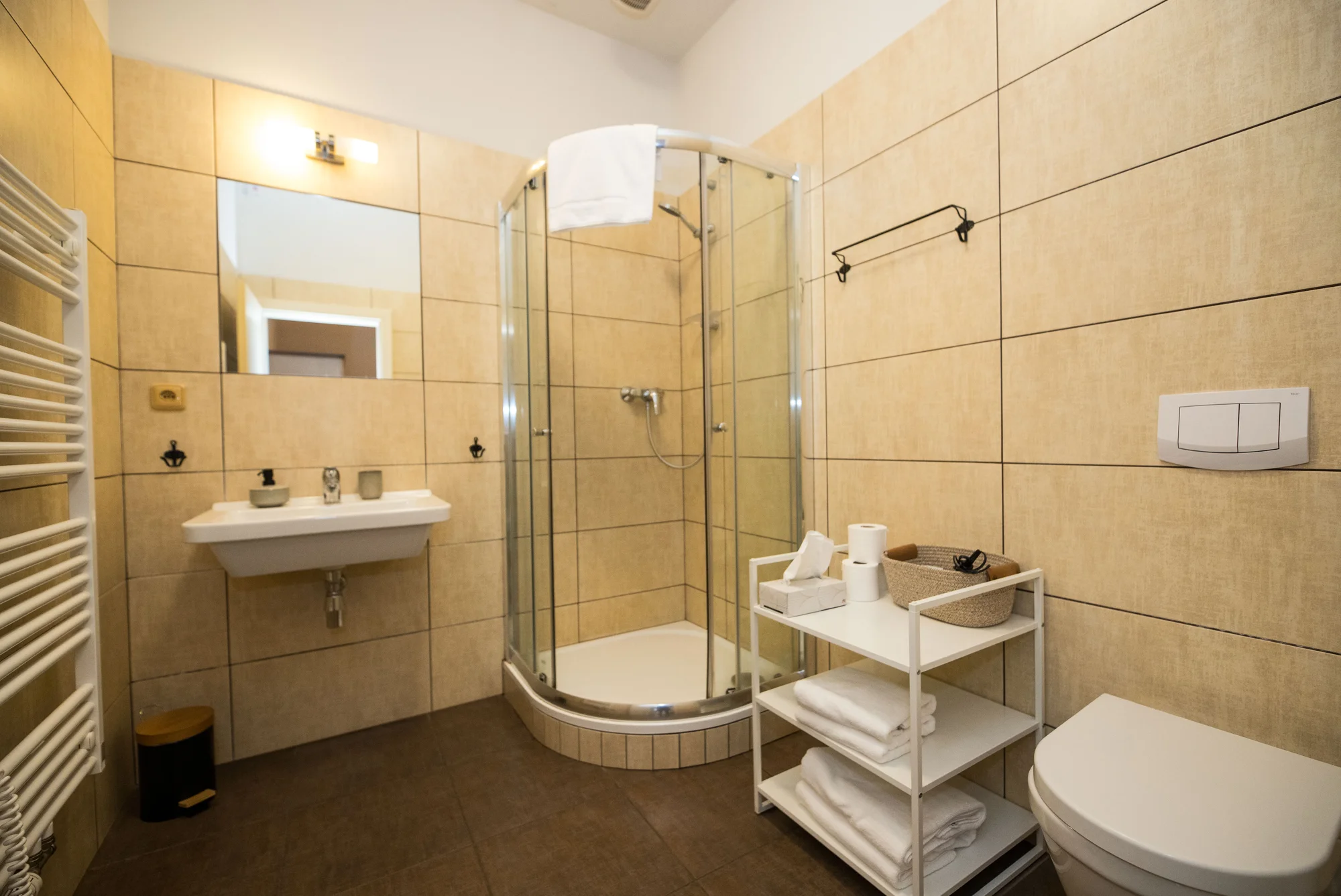 Ubytování jen pár kroků od krumlovského zámku: na výběr apartmán i pokoj s terasou