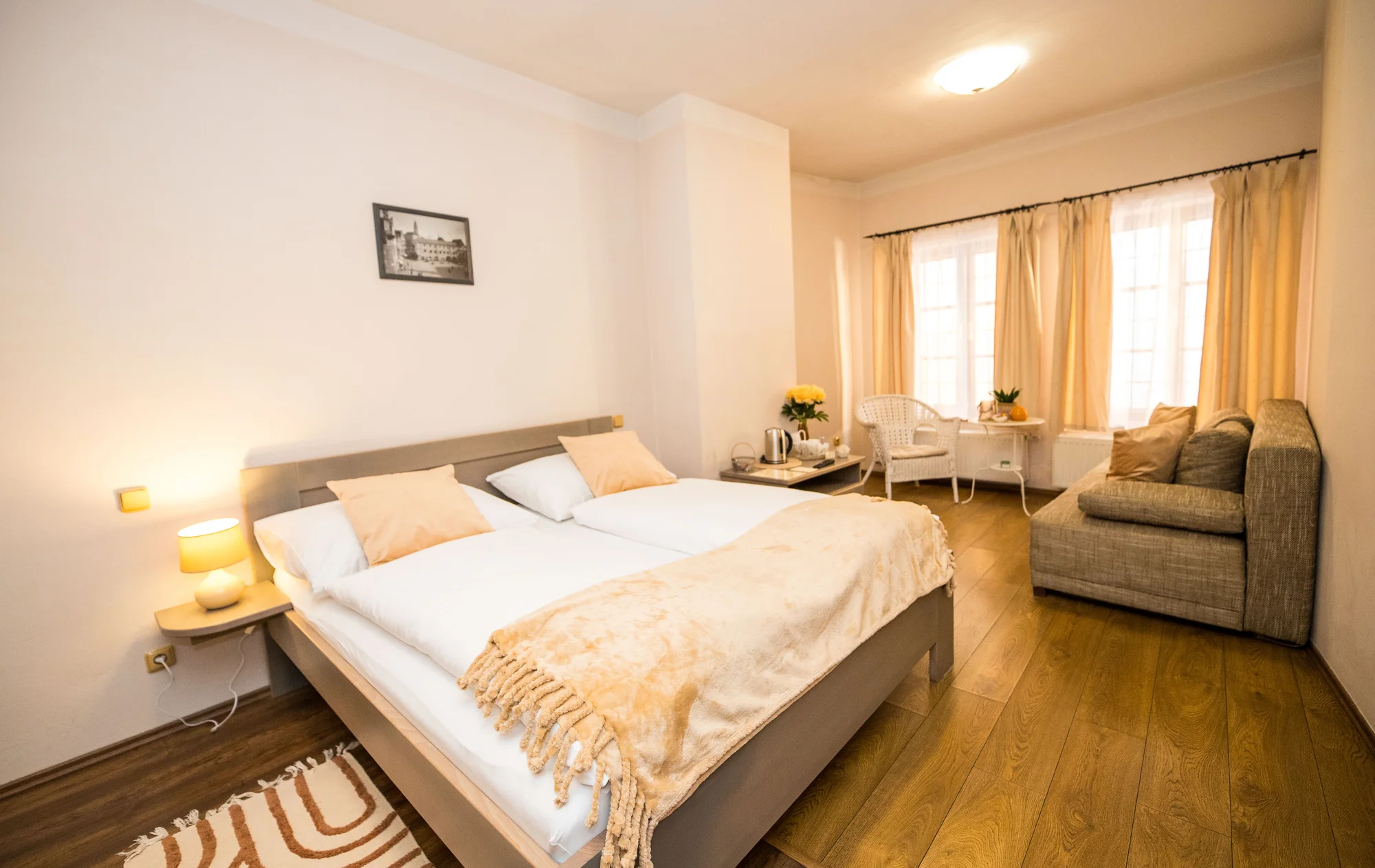 Ubytování jen pár kroků od krumlovského zámku: na výběr apartmán i pokoj s terasou
