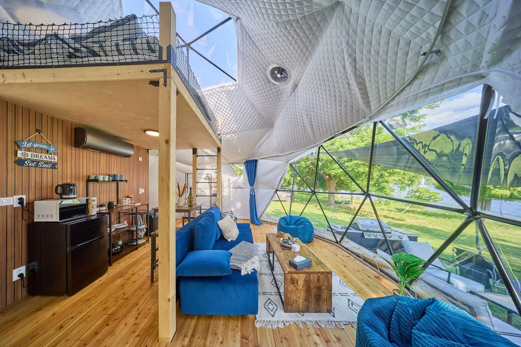 Glamping na Slapech: luxusní stany pro dva i celou rodinu, krásná lokalita přímo u přehrady