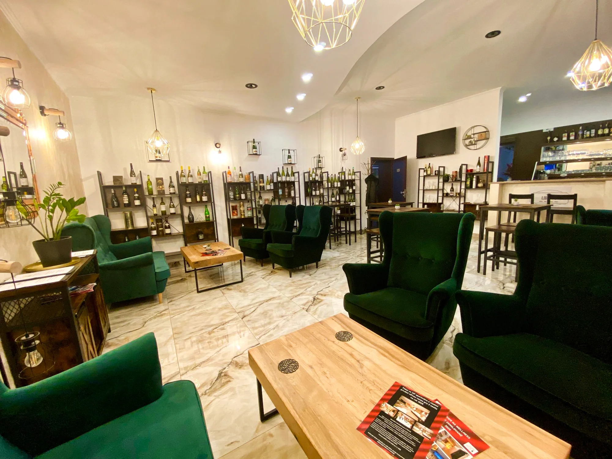 4* pobyt v Chomutově: balíčky se snídaní, privátním wellness i vířivkou na pokoji