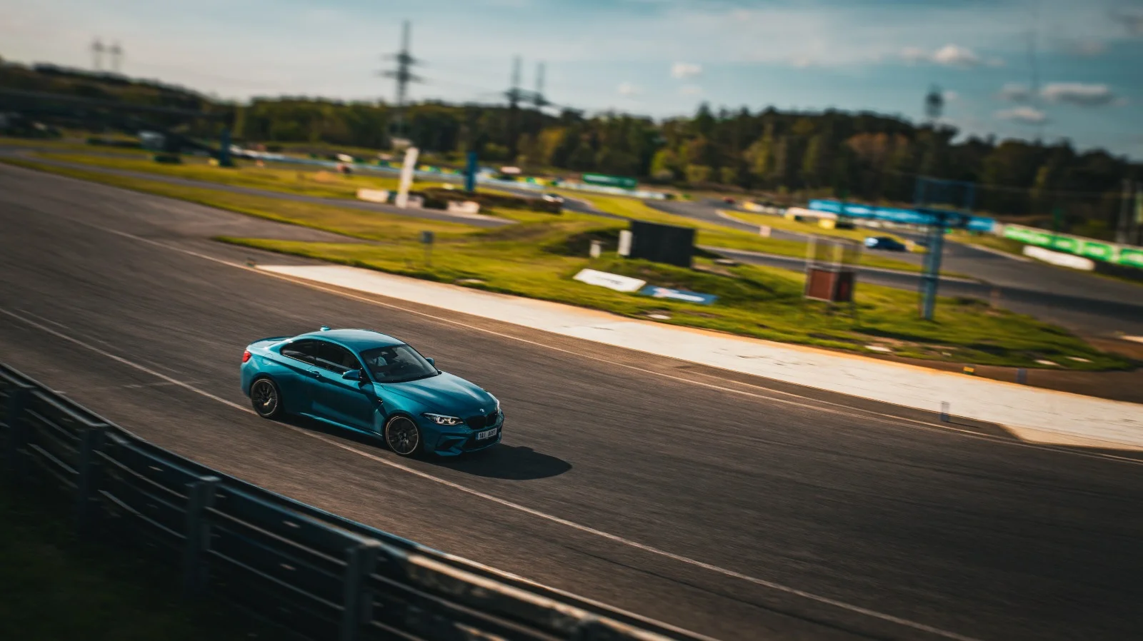 Jízda na autodromu Sosnová s vlastním autem nebo motorkou