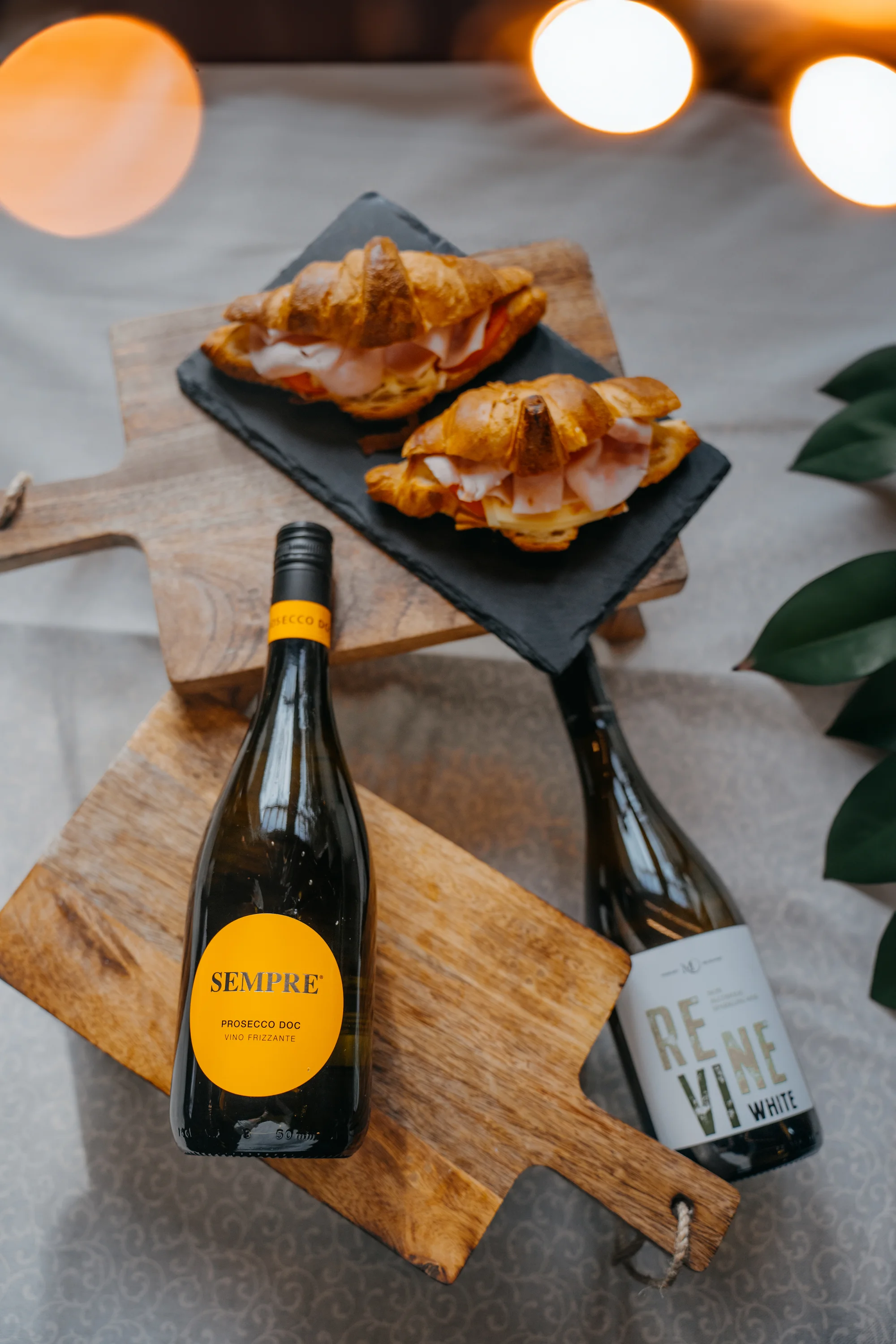 Romantika nebo jízda s přáteli v Hradci: degustace prosecca, vstupy na Bílou věž a další