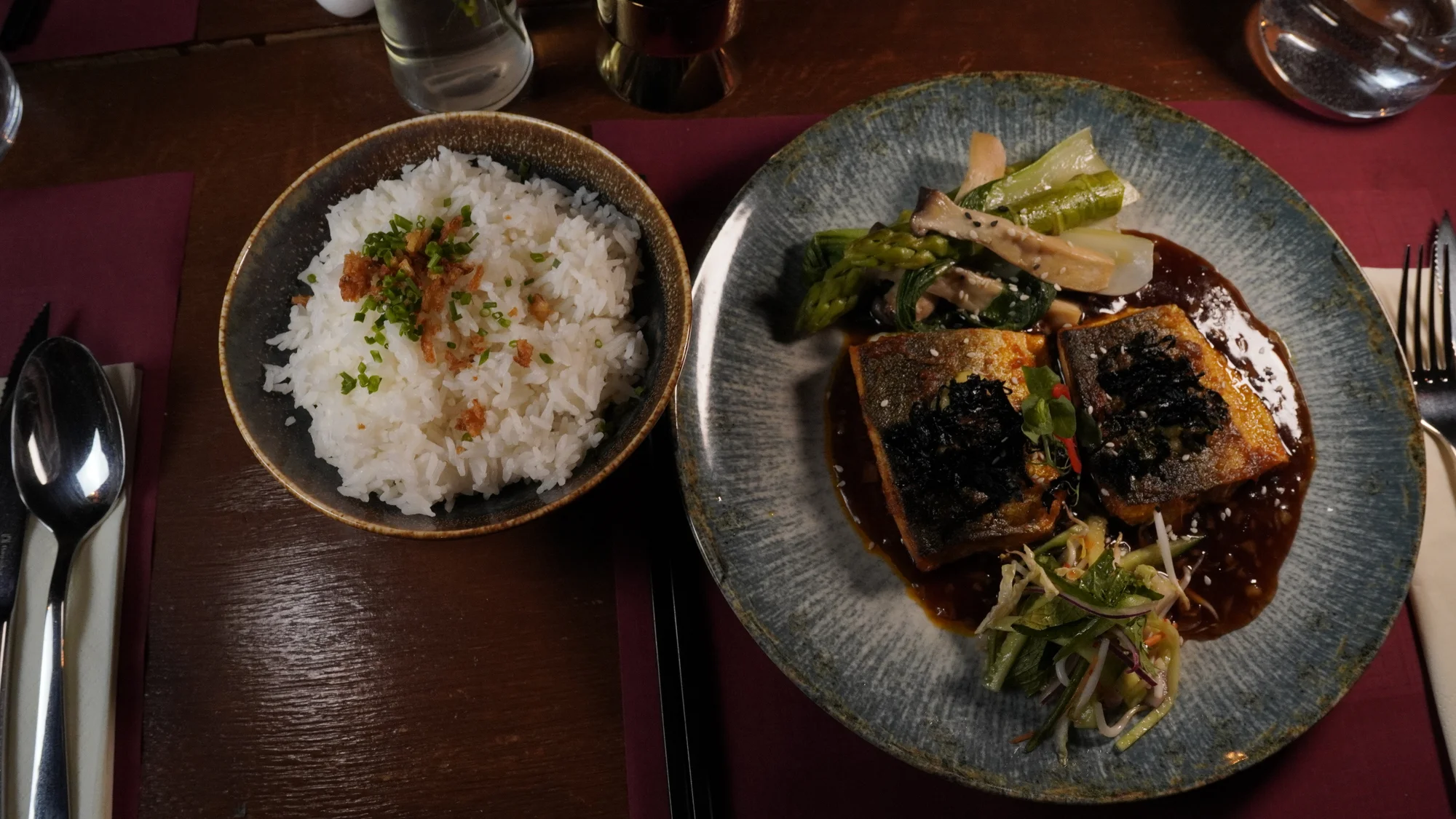 Otevřené vouchery do restaurace s nepálským, thajským a čínským menu: 500-1500 Kč