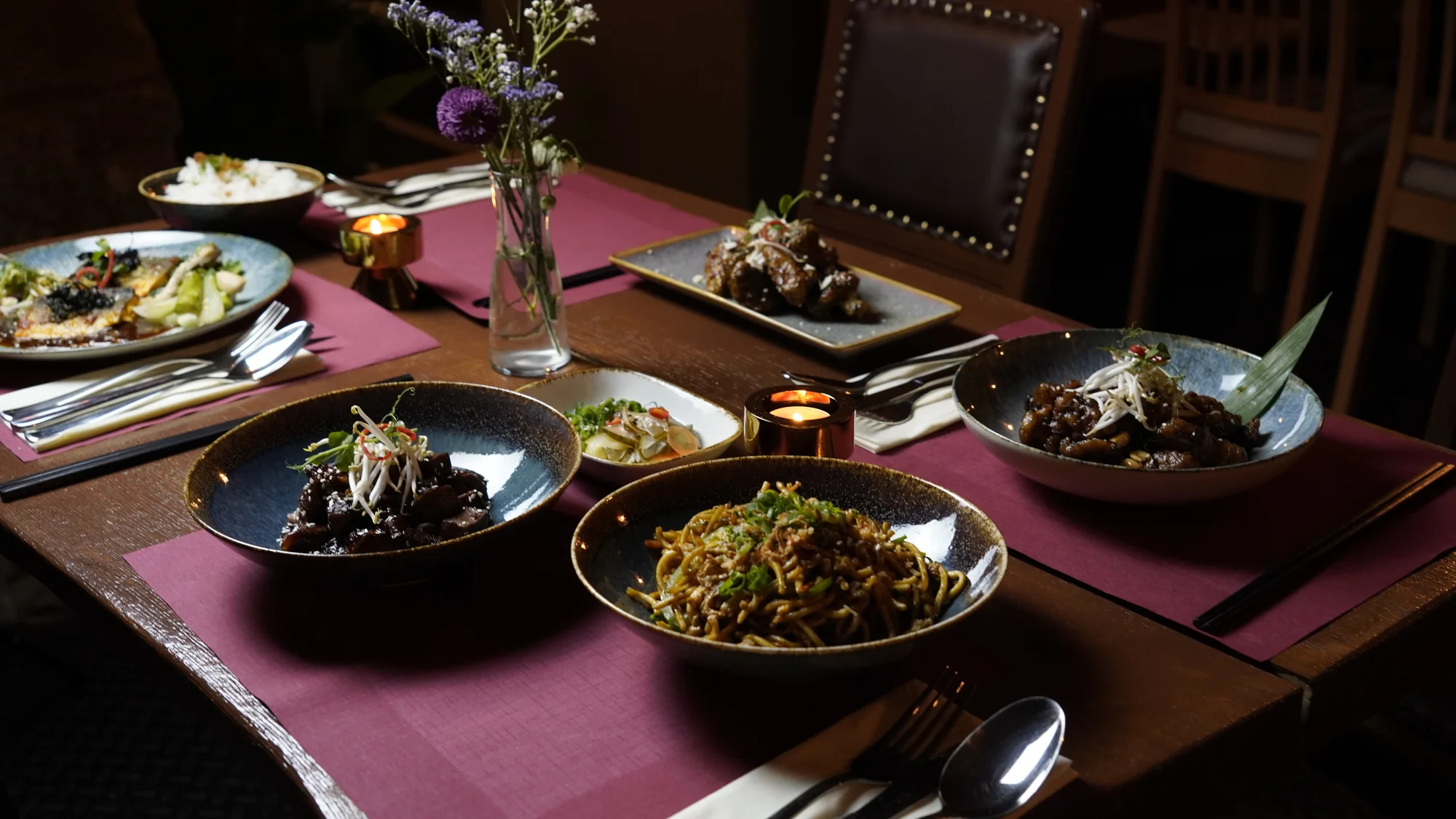 Otevřené vouchery do restaurace s nepálským, thajským a čínským menu: 500-1500 Kč