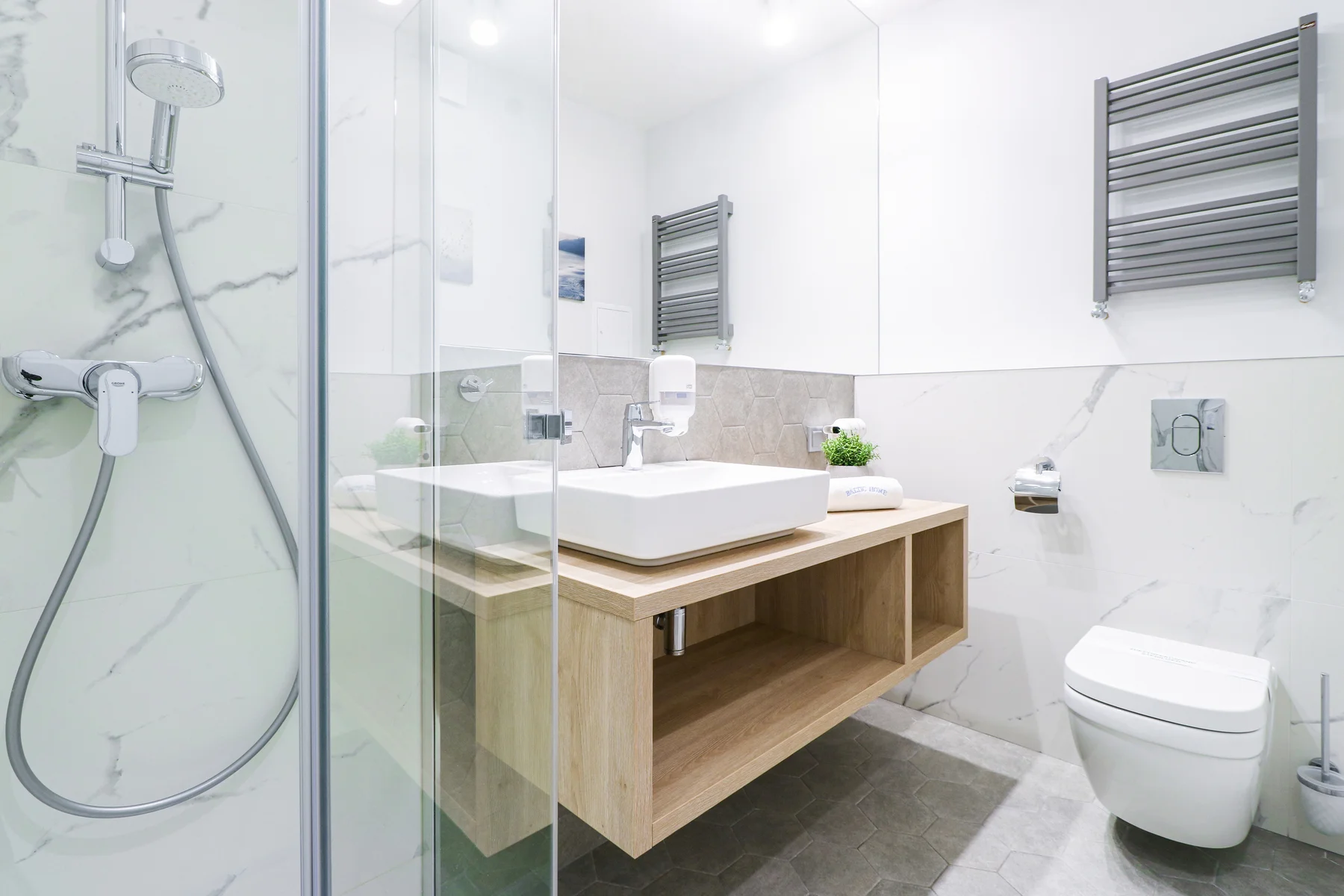 Perfektní dovolená ve Svinoústí: aparthotel se snídaní a wellness, 150 metrů od pláže