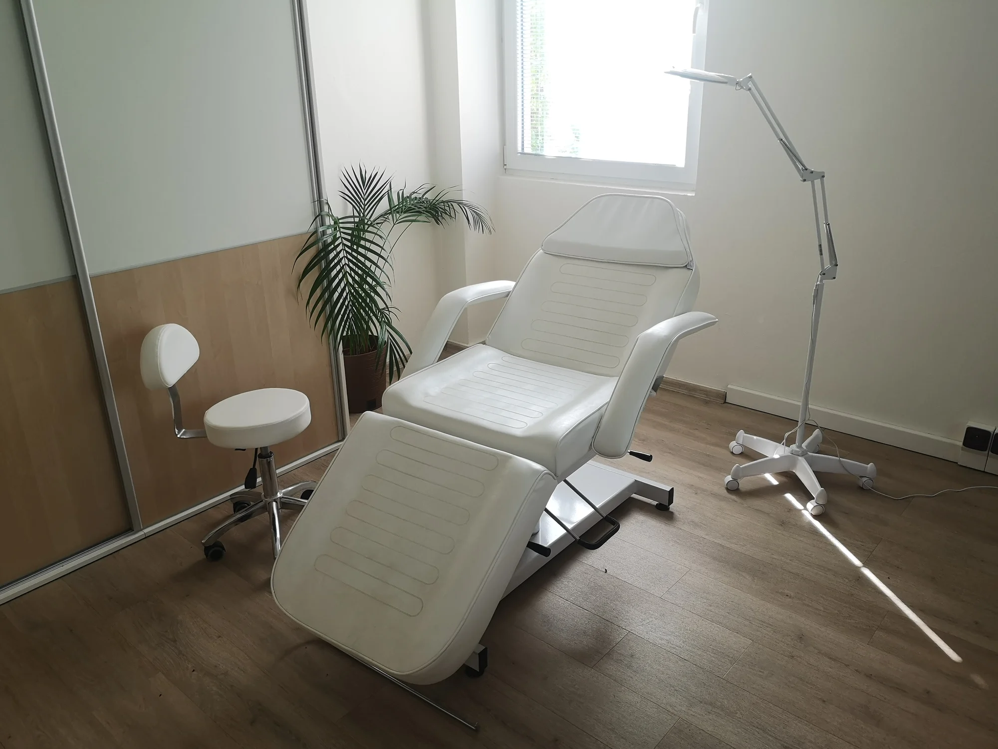 Estetické ošetření dle výběru: kmenové buňky, biorevitalizace i výplň. kys. hyaluronovou