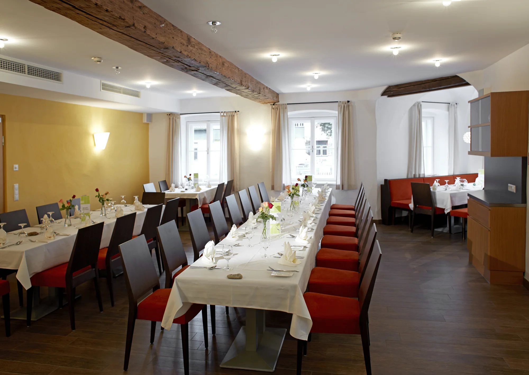 Horní Rakousko: 4* hotel ve městě Wesenufer s polopenzí plus, saunou i fitness, vč. karty slev