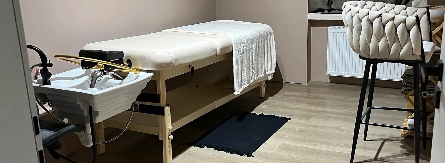 Head spa s masáží hlavy: lepší objem a růst vlasů, relax i regenerace