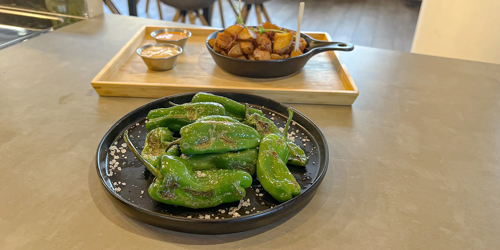 Tapas s drinky podle výběru ze 3 druhů pro 2 osoby