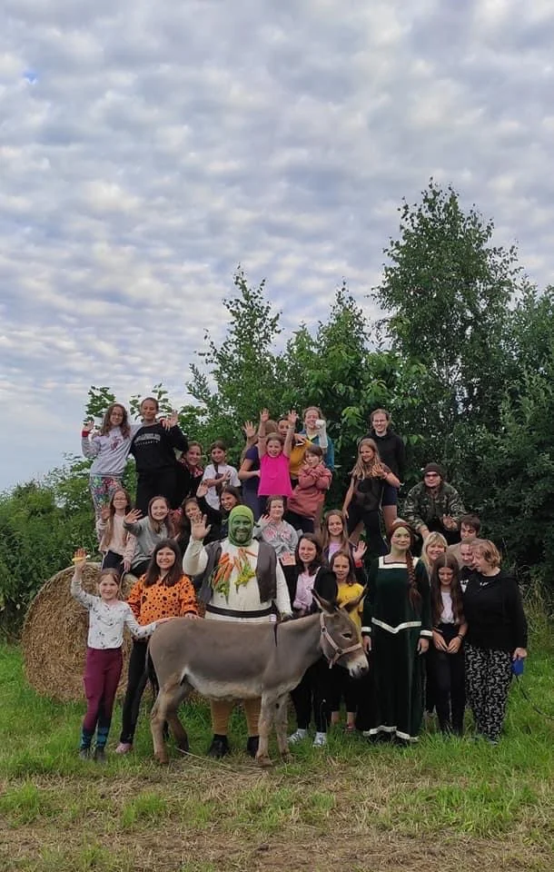Na procházku s oslíkem i vč. krmení nebo profesionální focení 9 snímků