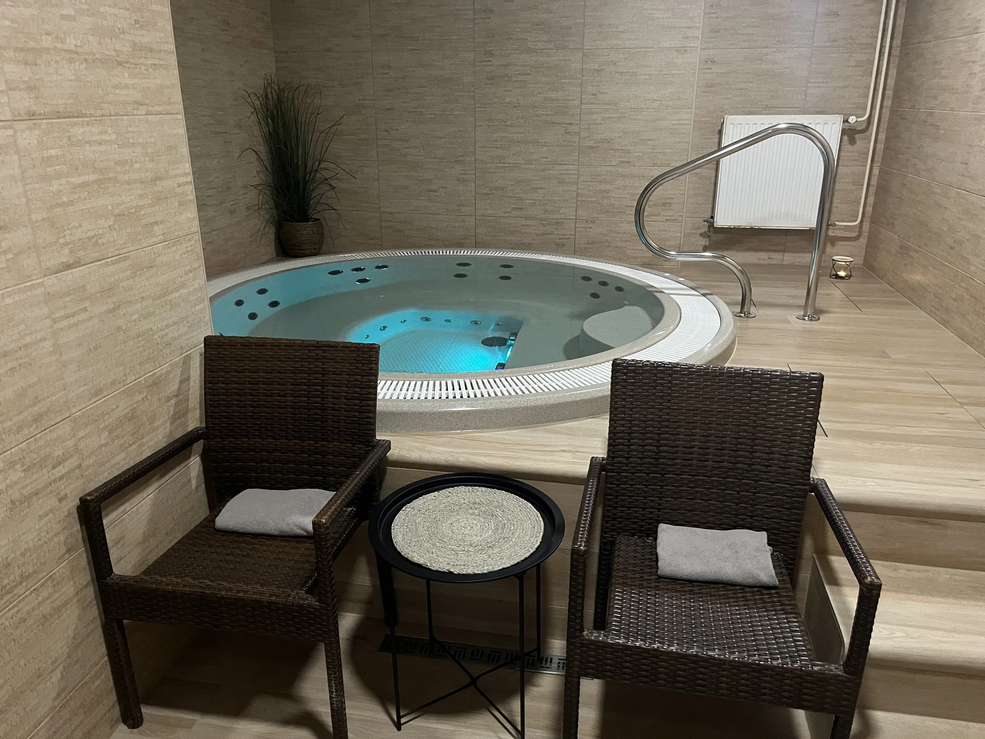 Romantika a relaxace pro dva: 95 minut ve wellness centru a solné jeskyni