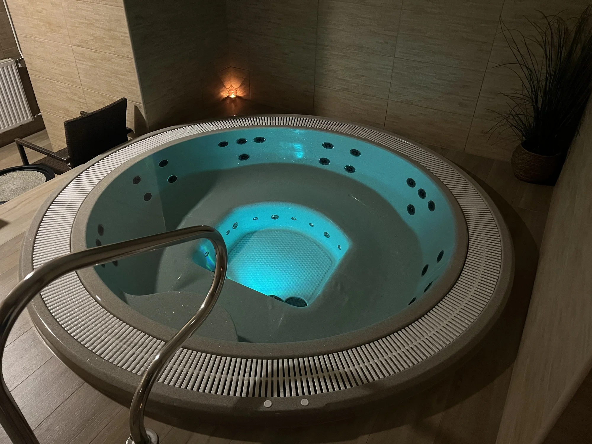 Romantika a relaxace pro dva: 95 minut ve wellness centru a solné jeskyni