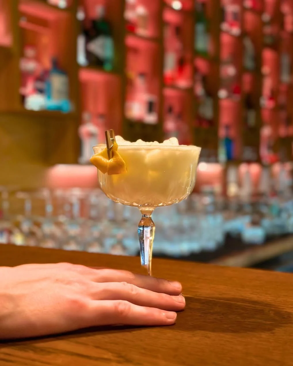 Až 4 autorské drinky podle výběru z 11 druhů i s vodní dýmkou na Stodolní