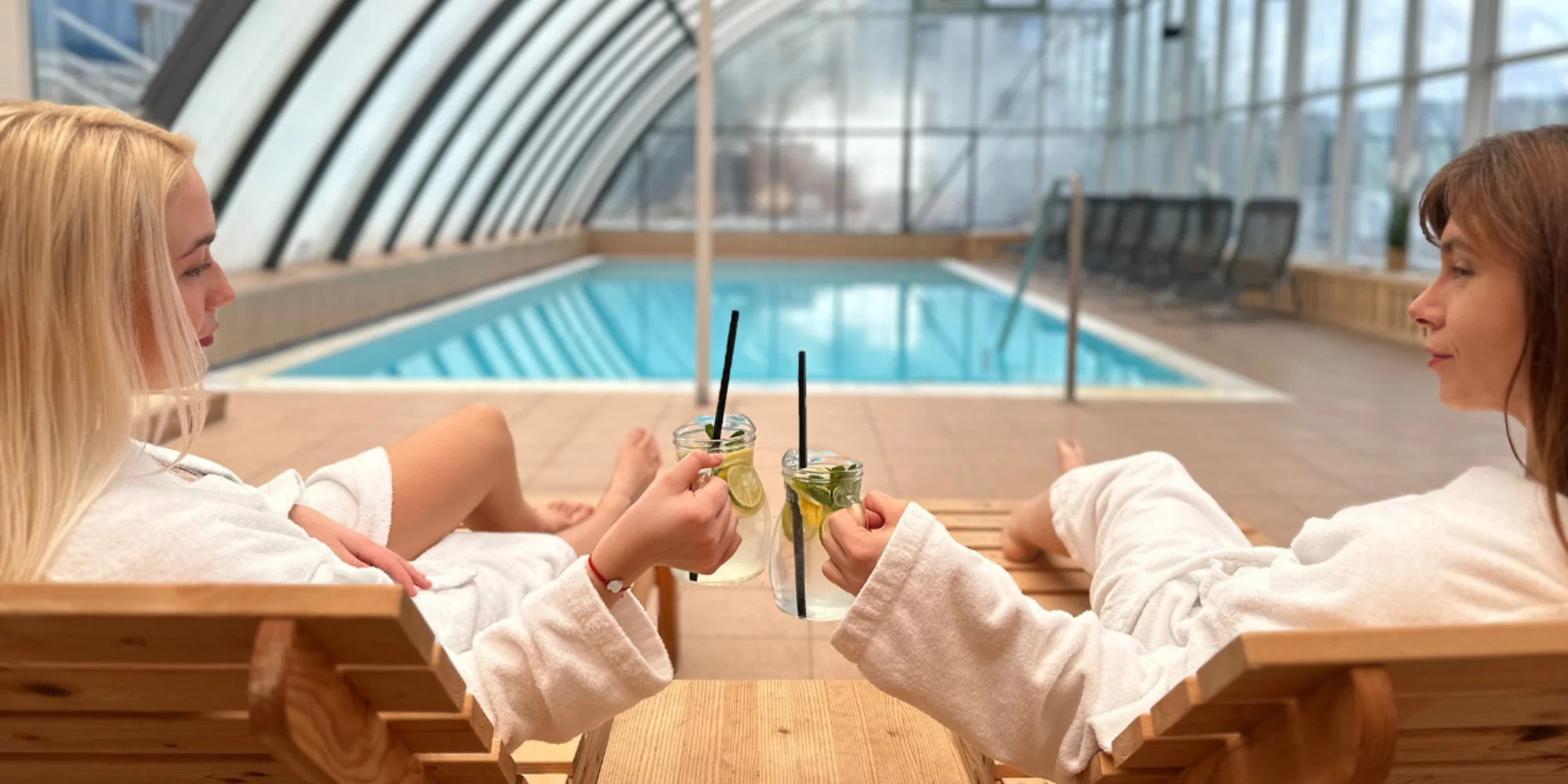 Relaxační pobyt na nábřeží v Piešťanech: polopenze, bazén, wellness i masáž