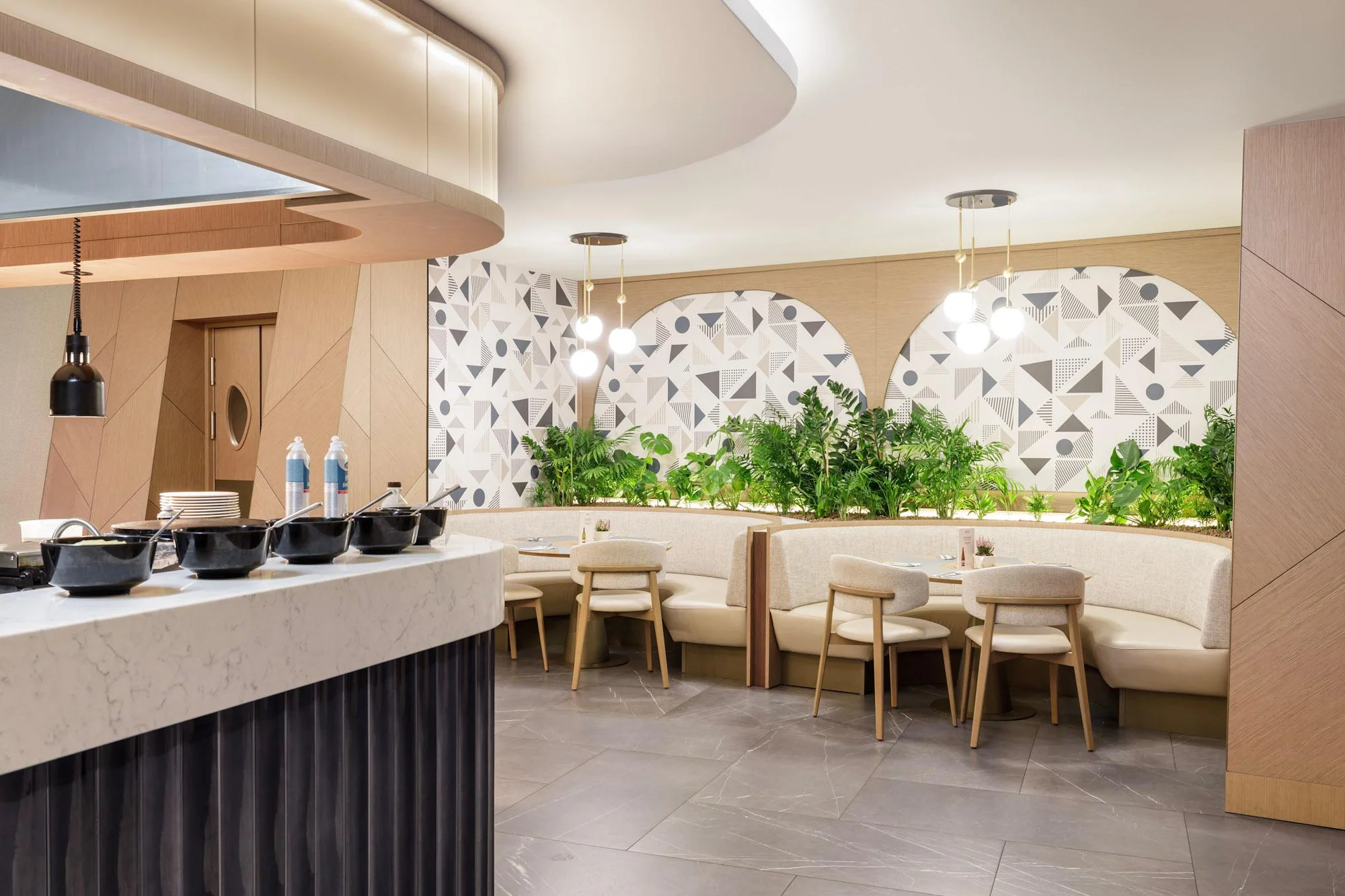 Kolobřeh: luxusní rodinný hotel u pláže, strava, wellness i zábava pro děti