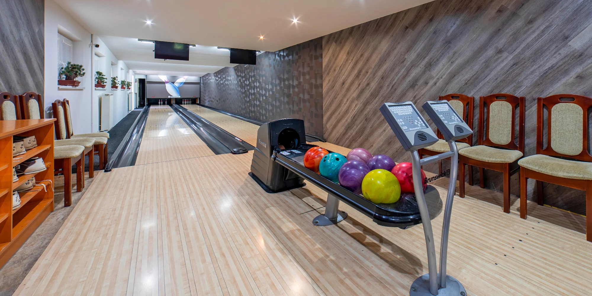 Pobyt v klidné lokalitě Oravy: polopenze, bazén, bowling a tenisové kurty přímo v areálu