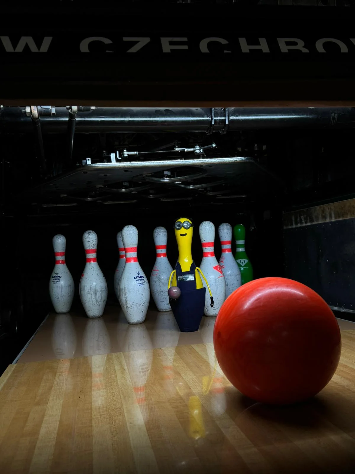 Hodina bowlingu i s občerstvením a limonádou nebo 2 hodiny za cenu 1