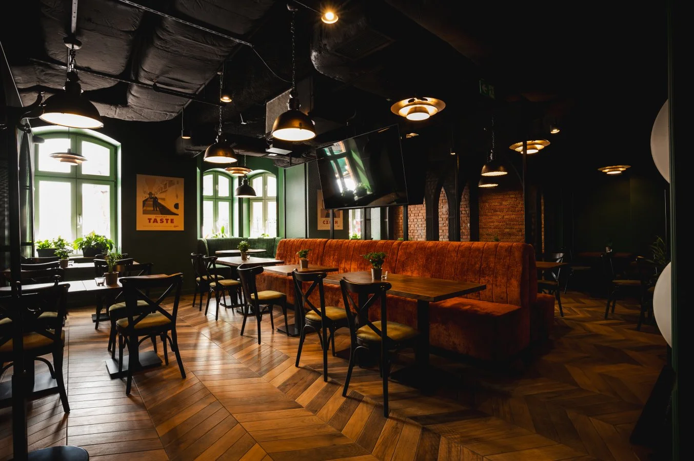 Poznejte Gdaňsk: moderní ubytování se snídaní v centru města, restaurace s českou kuchyní