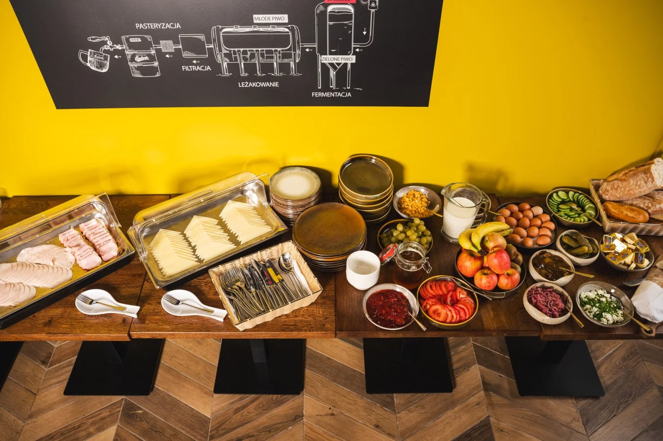 Poznejte Gdaňsk: moderní ubytování se snídaní v centru města, restaurace s českou kuchyní