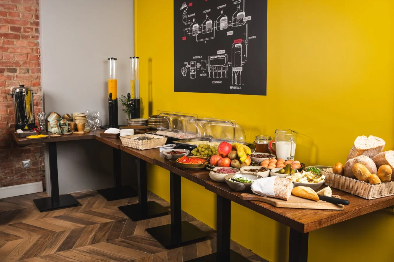Poznejte Gdaňsk: moderní ubytování se snídaní v centru města, restaurace s českou kuchyní