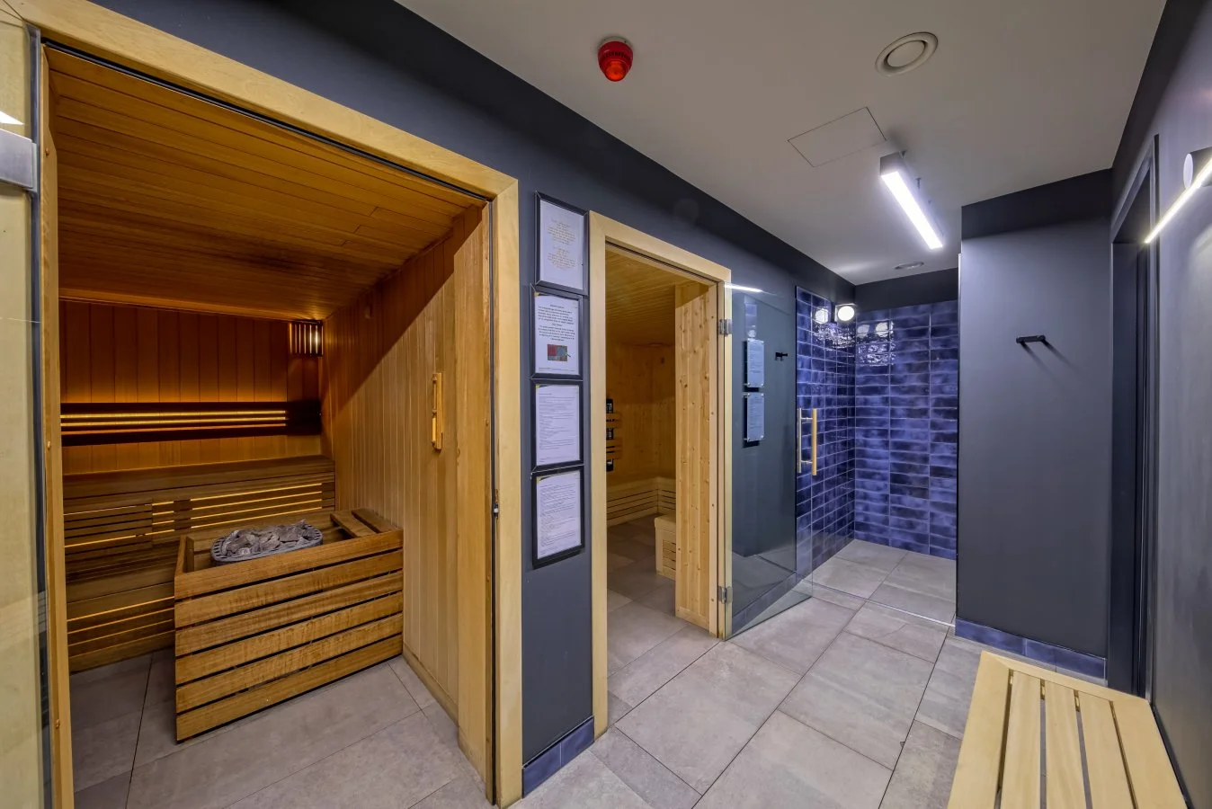 Pobyt v srdci Varšavy: moderní hotel se snídaní i neomezeným vstupem do sauny