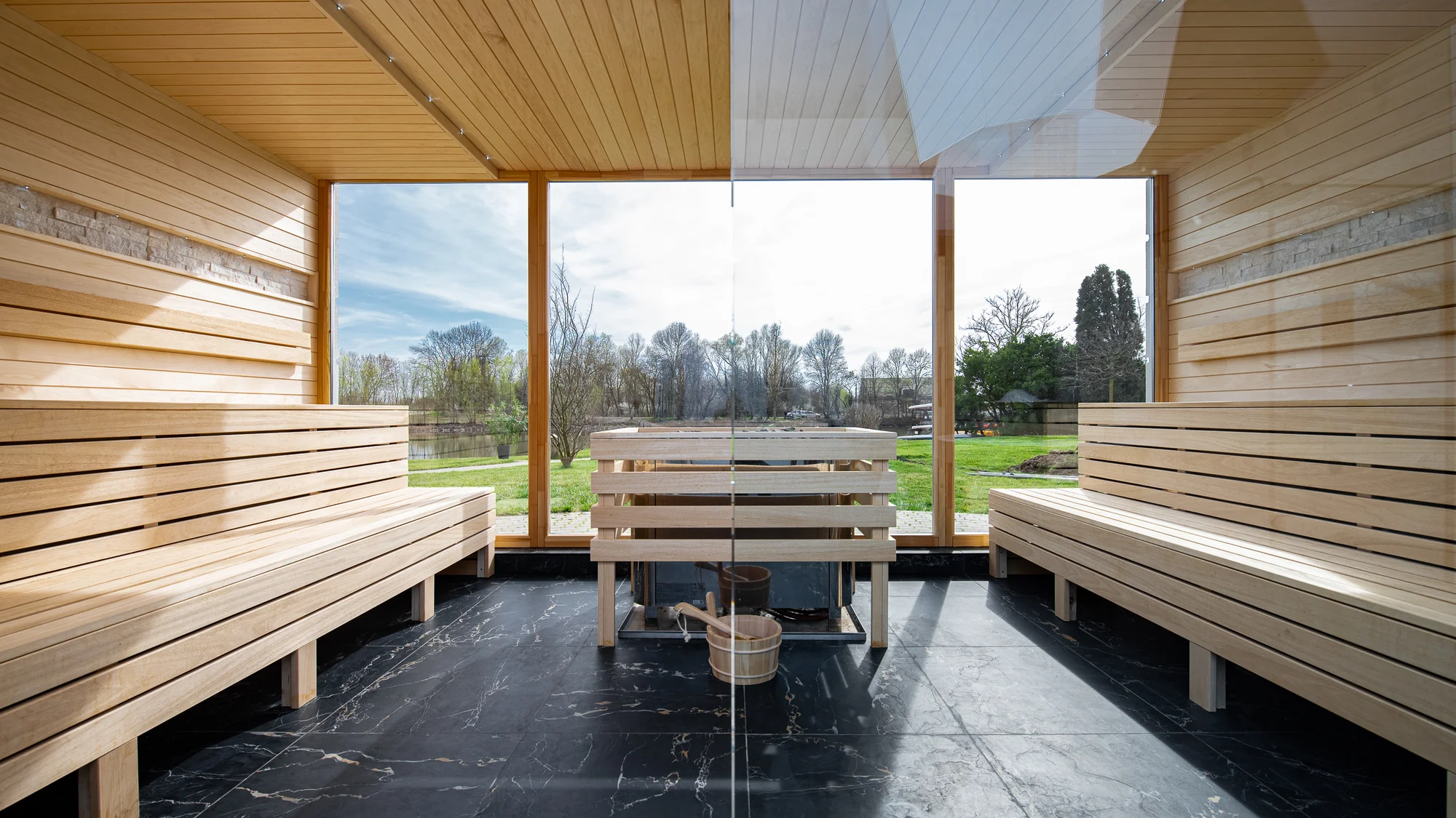 Wellness pobyt v Maďarsku: polopenze, termály, dětský svět i půjčení kanoe