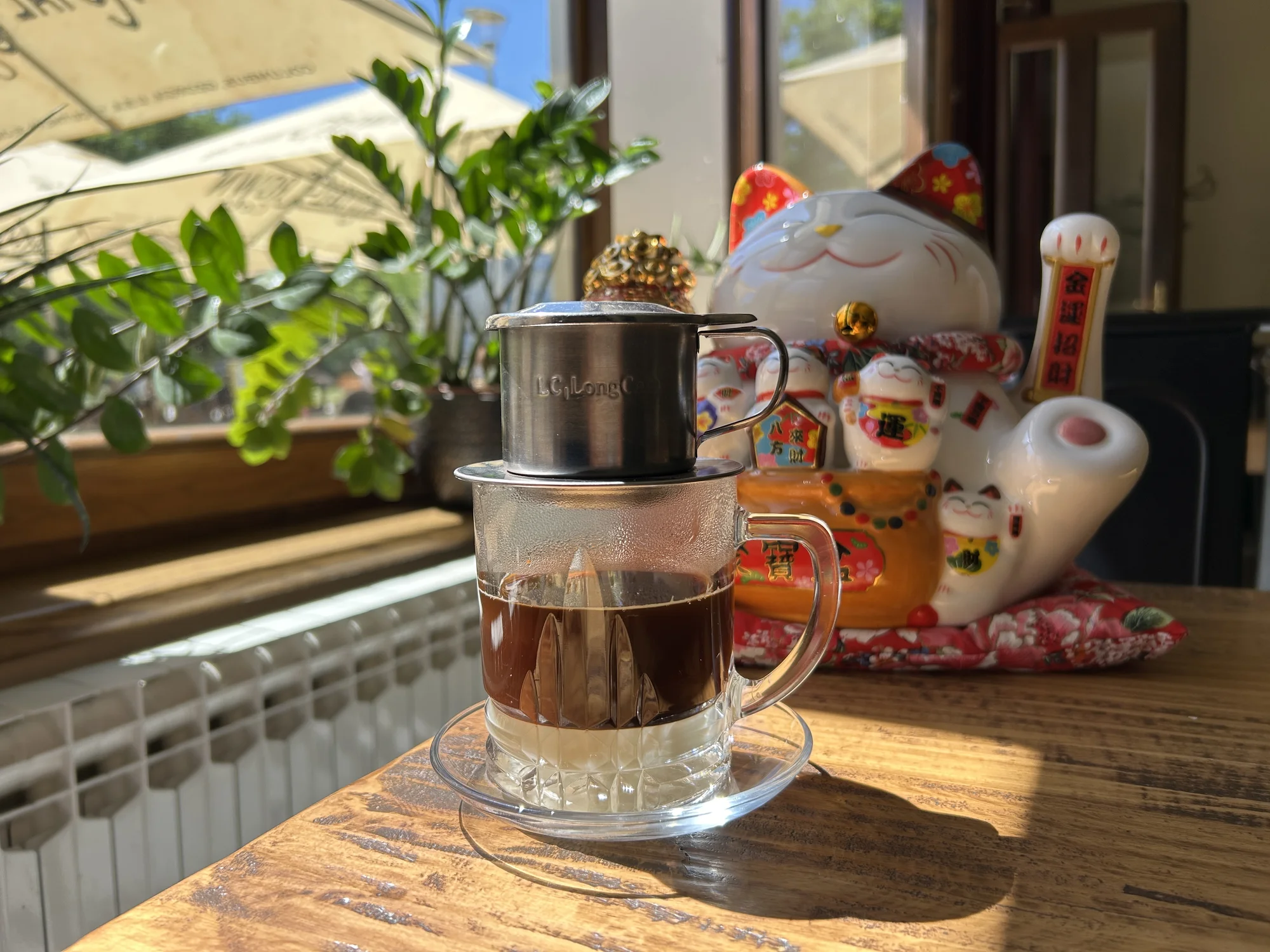 Spojení filtru a kondenzovaného mléka: vietnamská káva v kavárně U Zlaté koruny pro 1 či 2 osoby