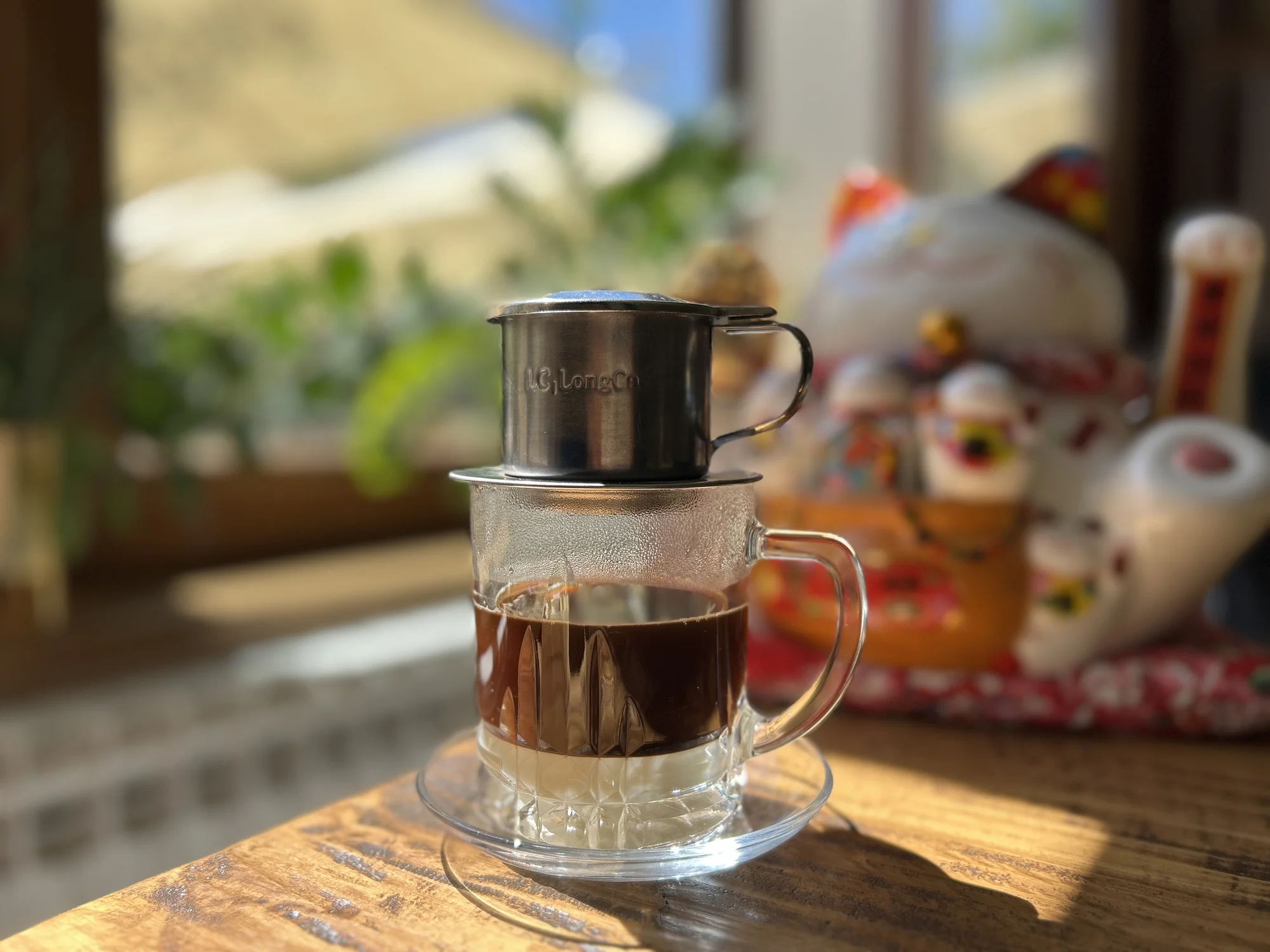 Spojení filtru a kondenzovaného mléka: vietnamská káva v kavárně U Zlaté koruny pro 1 či 2 osoby