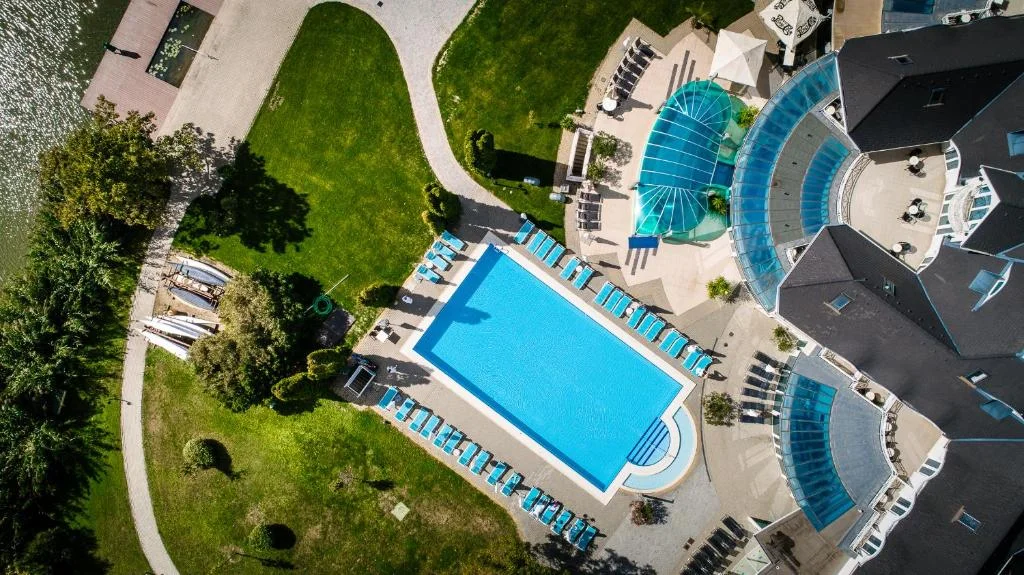 Wellness pobyt v Maďarsku: polopenze, termály, dětský svět i půjčení kanoe