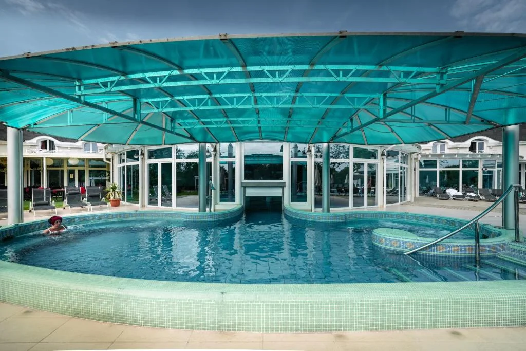 Wellness pobyt v Maďarsku: polopenze, termály, dětský svět i půjčení kanoe