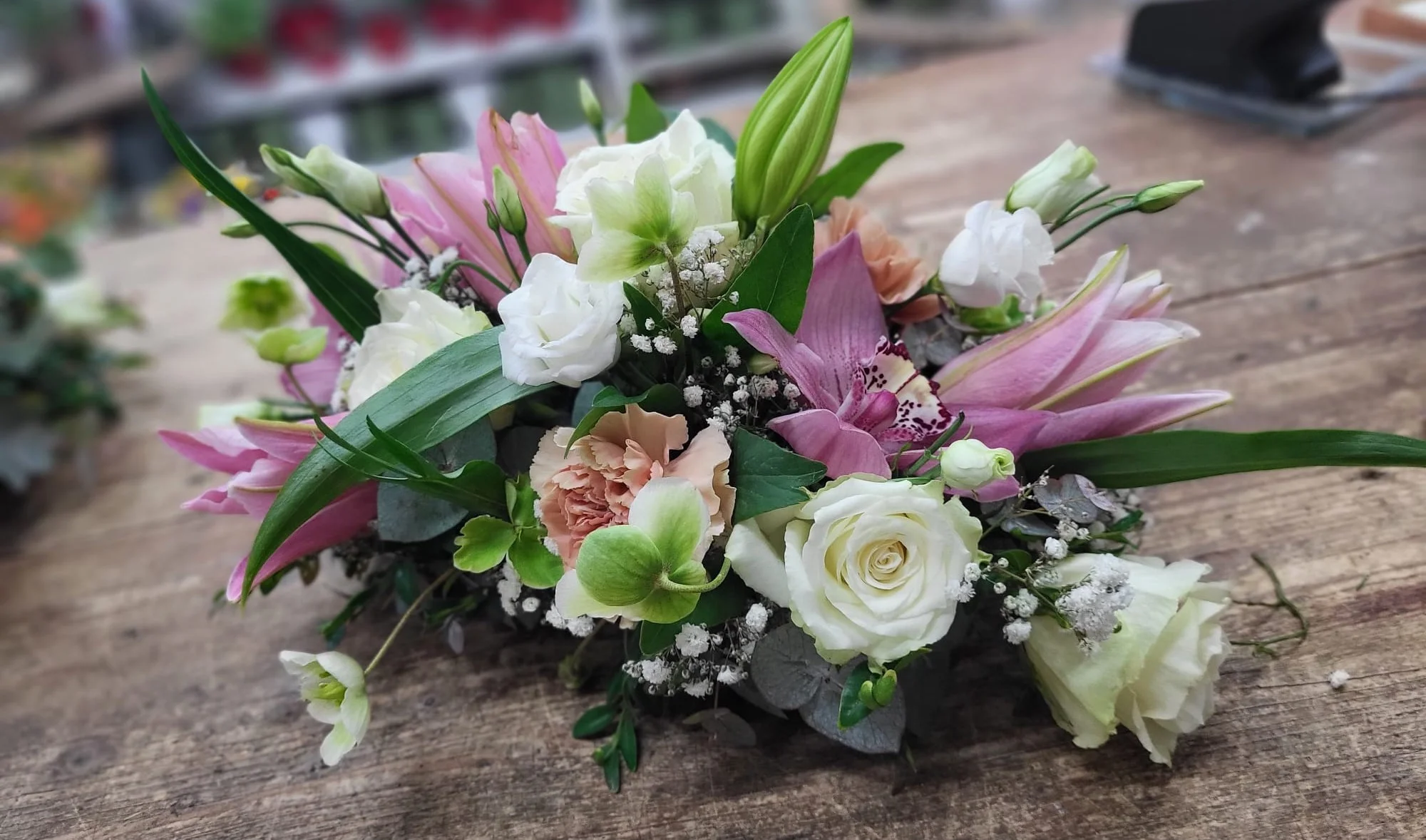 Vázání i vypichování kytic či kurz Na den floristkou vč. pomůcek a materiálů