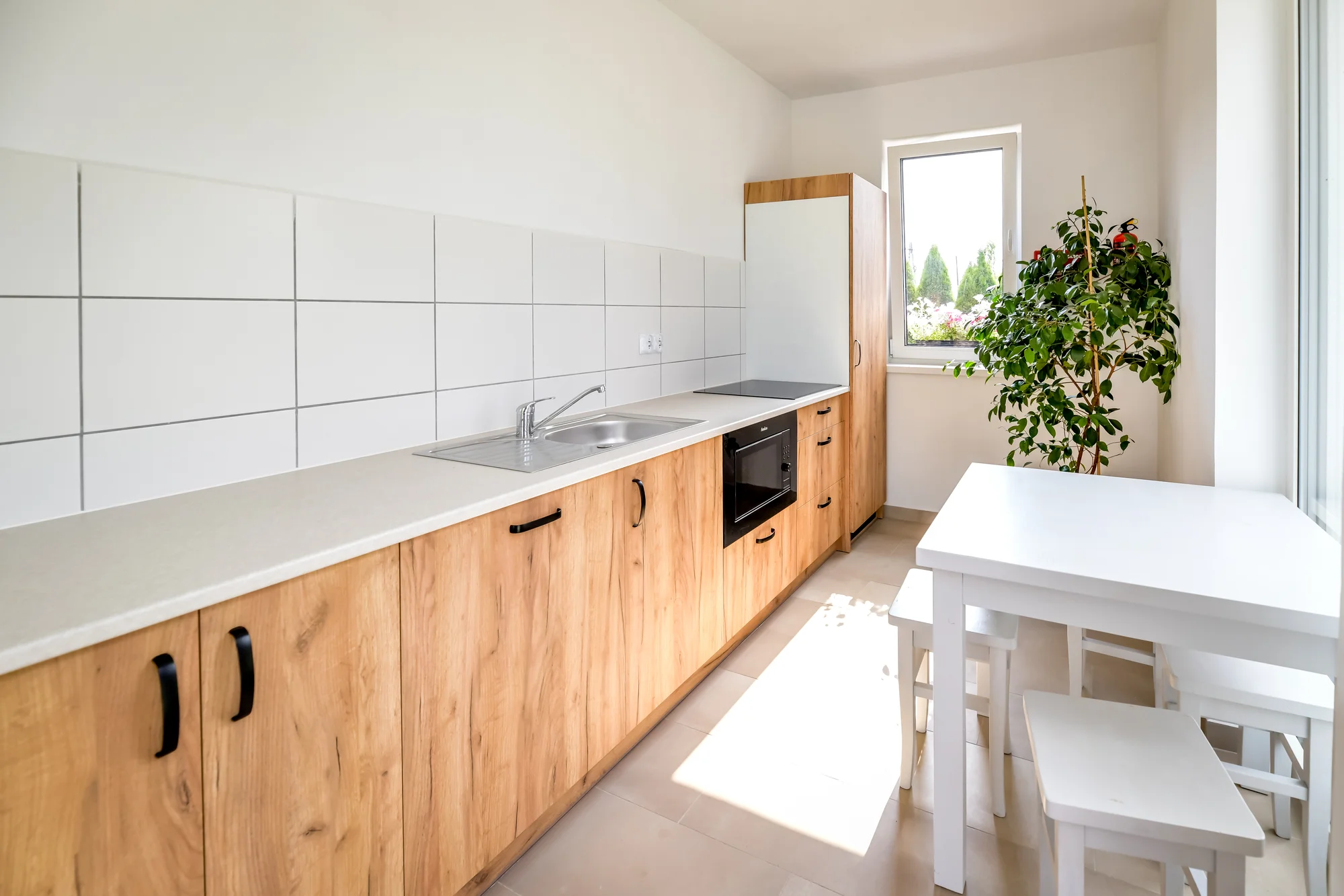 Kemp jen 2 km od zábavního parku Energylandie: stan, glamp či apartmán, možnost stravy