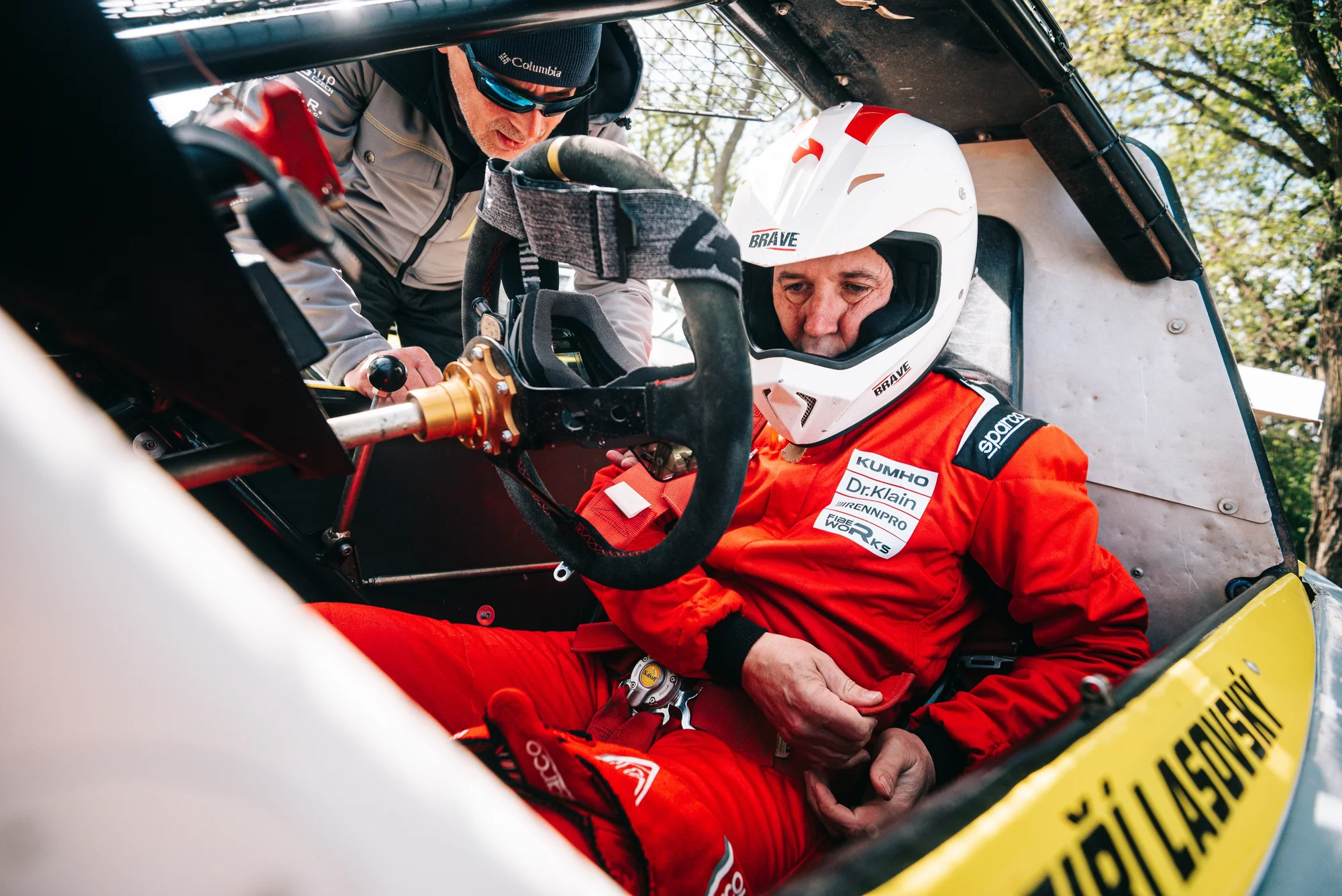 Jízda ve speciální závodní buggy Kartcross na 4 tratích po celé ČR