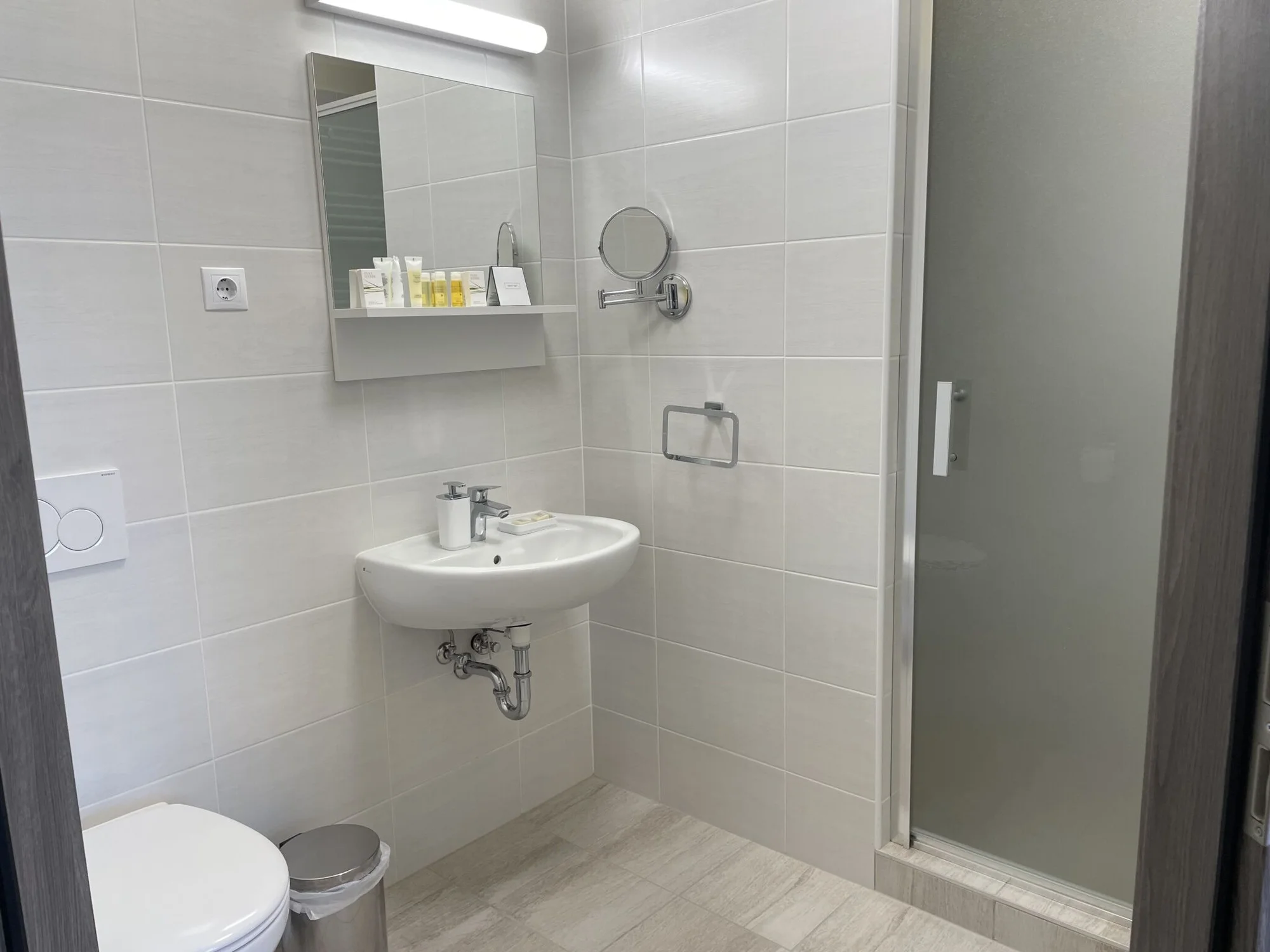 Relax u Győru: hotel u jezera, wellness s termální vodou, snídaně i vstup do zoo