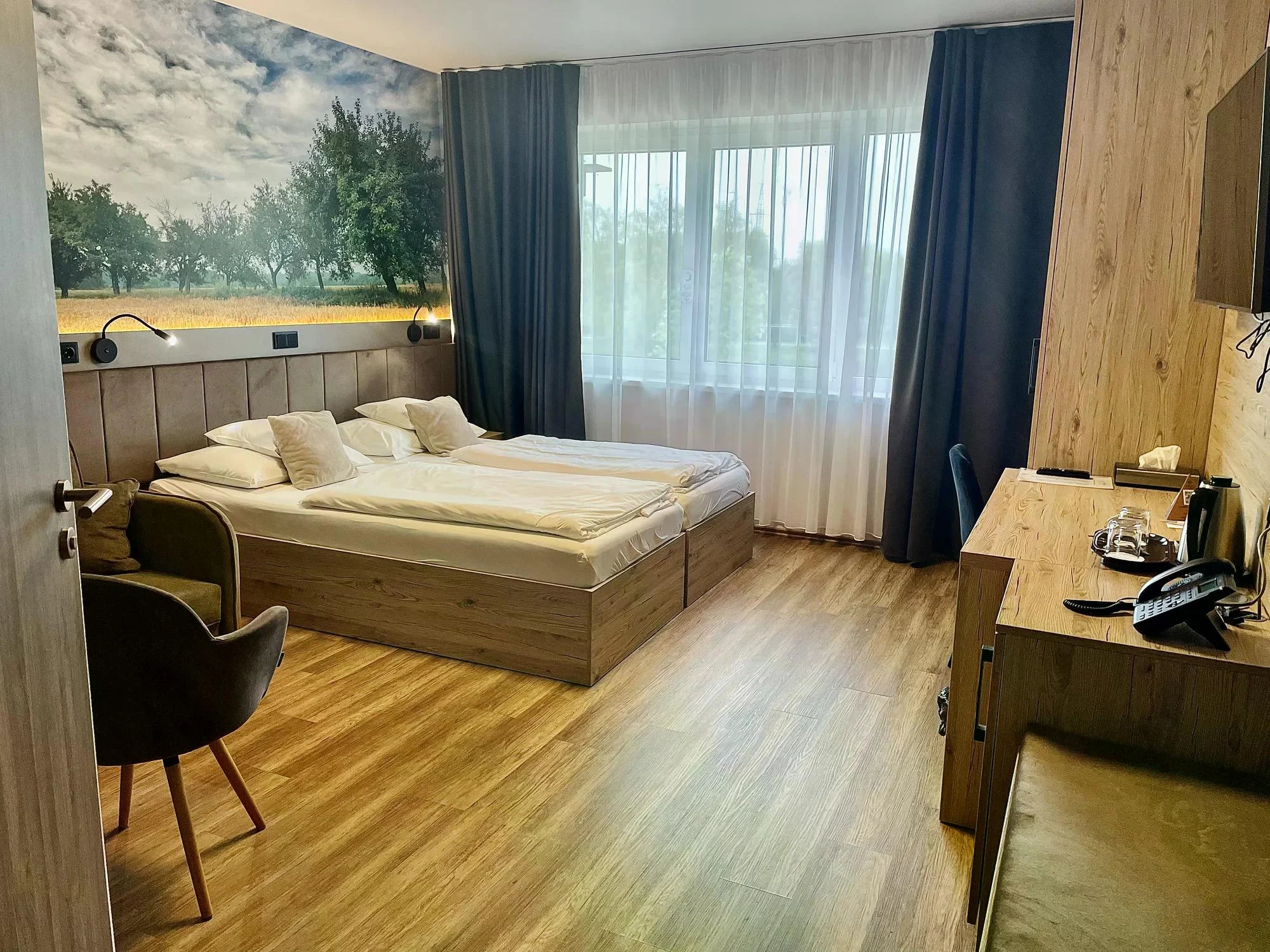 Relax u Győru: hotel u jezera, wellness s termální vodou, snídaně i vstup do zoo