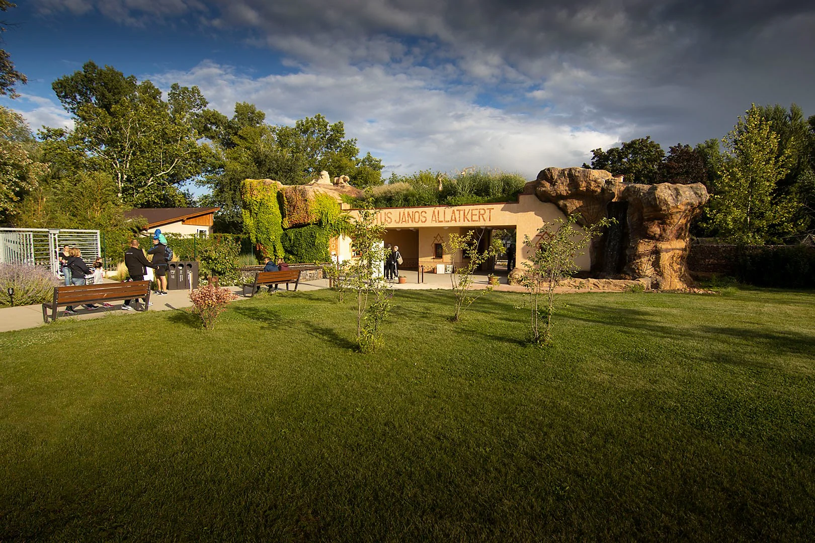 Relax u Győru: hotel u jezera, wellness s termální vodou, snídaně i vstup do zoo
