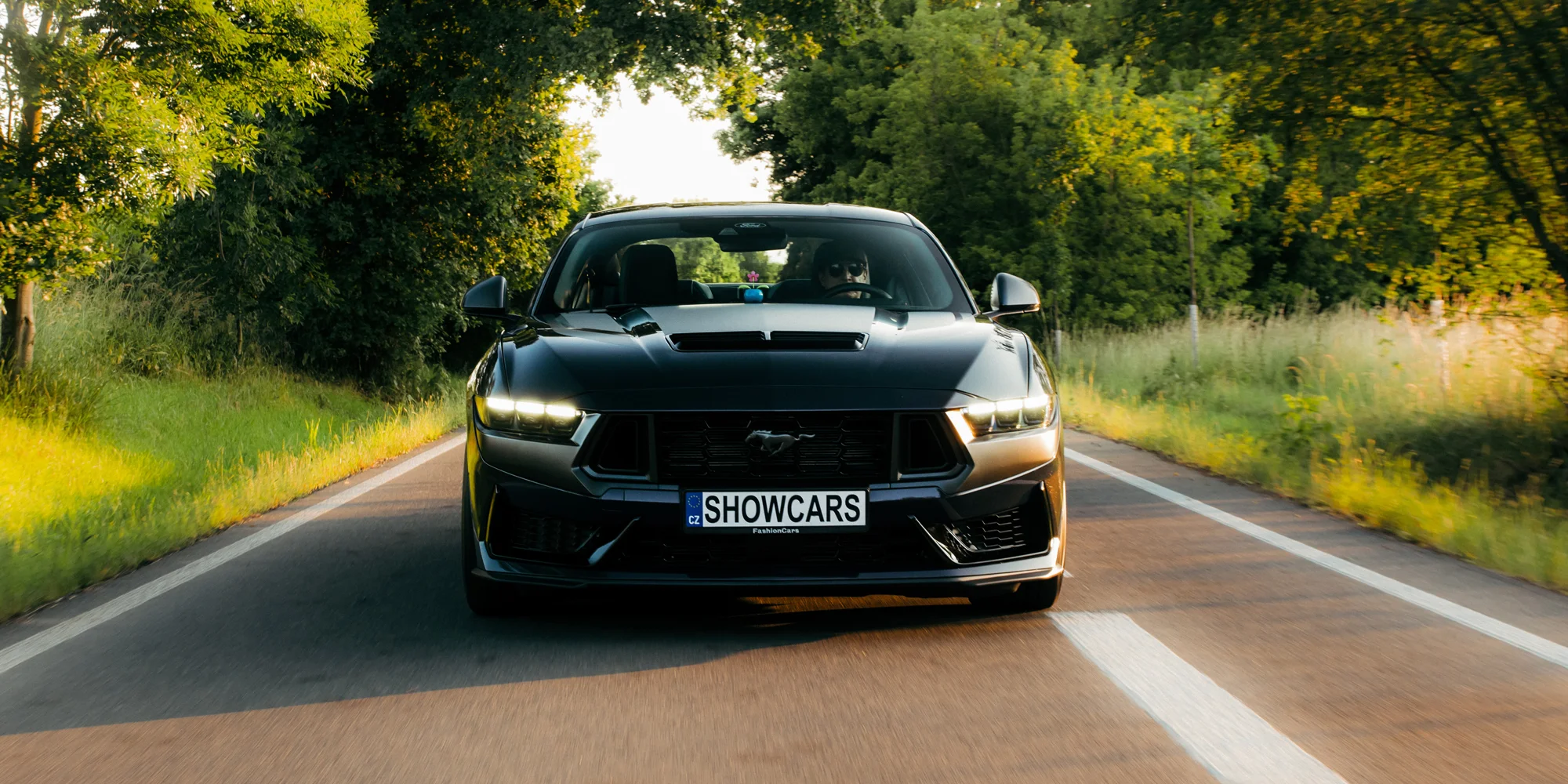 Jízda na 20–60 minut v americkém stylu s Ford Mustang DARK HORSE 5.0 V8