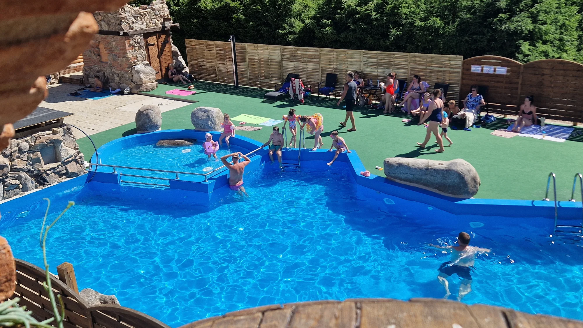 Pobyt v apartmánech u Pekla Čertovina s polopenzí i bazénem odpočinkem ve wellness