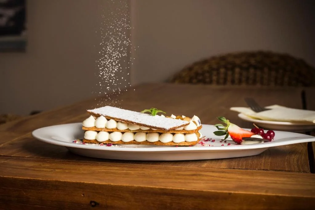 Autobusový zájezd do lázní Hévíz: 5* hotel s polopenzí a wellness, koupání v léčivém jezeře, výlety k Balatonu