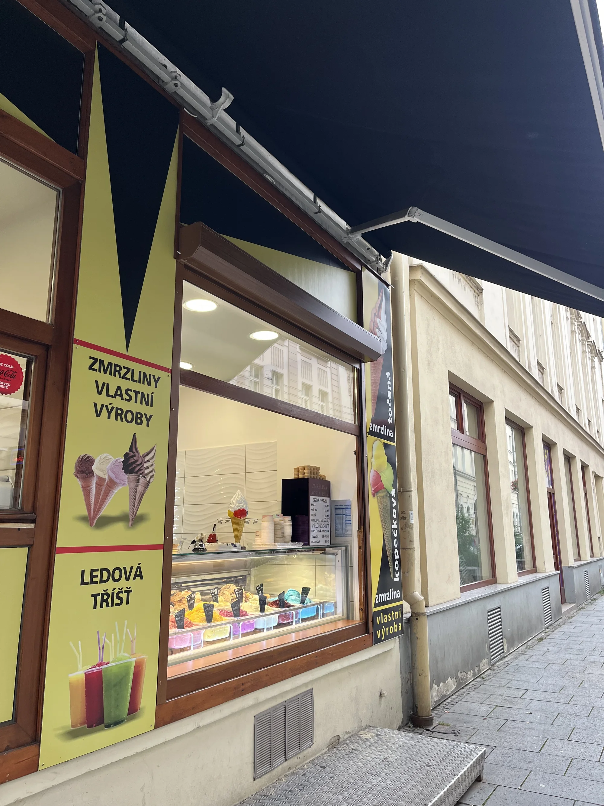Malá nebo velká točená či kopečková zmrzlina v centru Ostravy