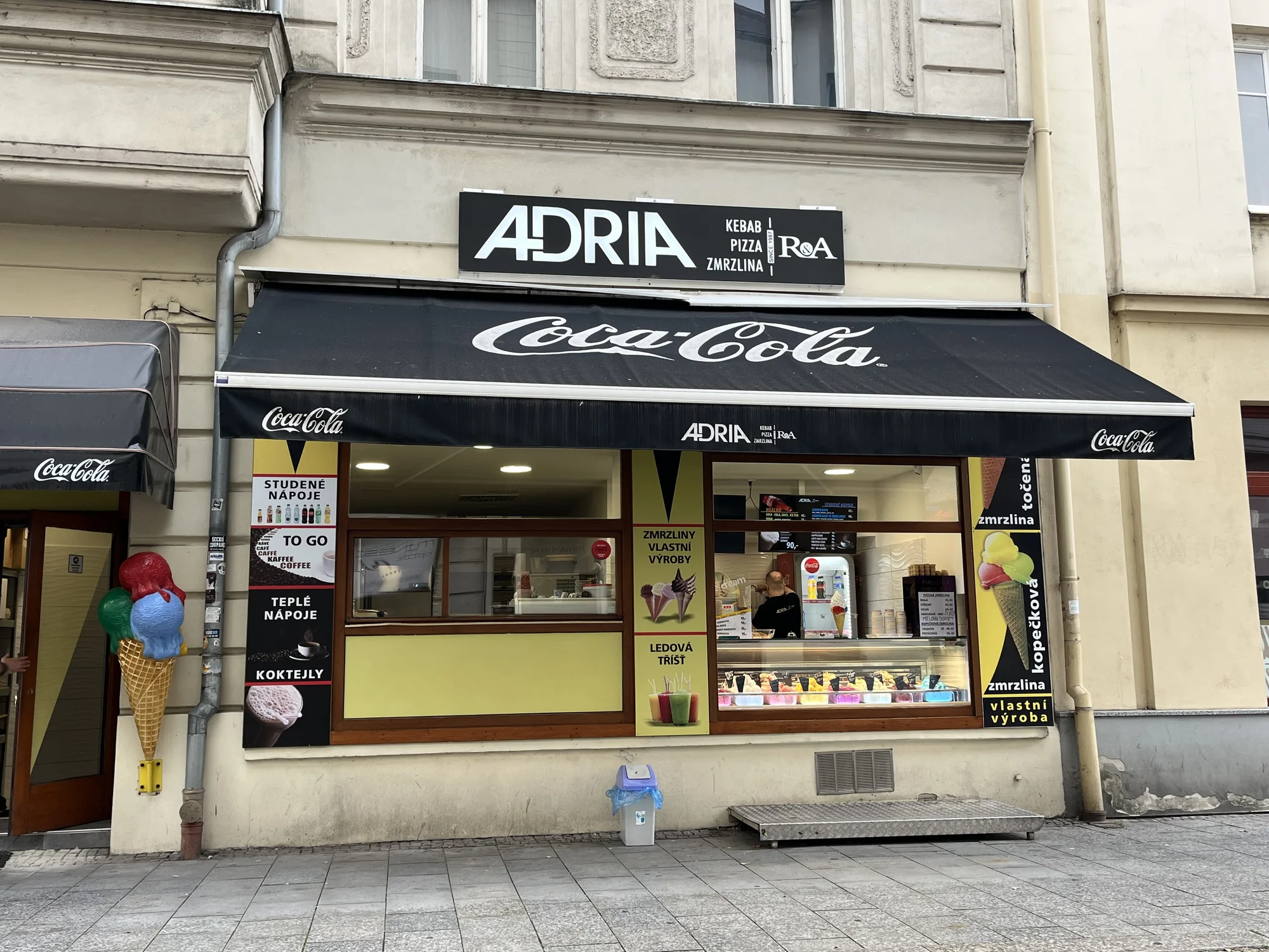 Malá nebo velká točená či kopečková zmrzlina v centru Ostravy
