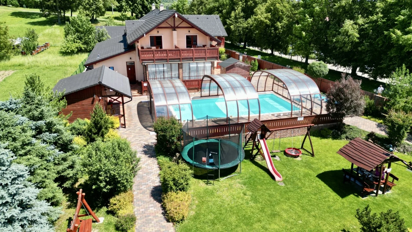 Pobyt v oblíbeném penzionu Motýľ*** u Bešeňové s polopenzí, wellness a množstvím aktivit